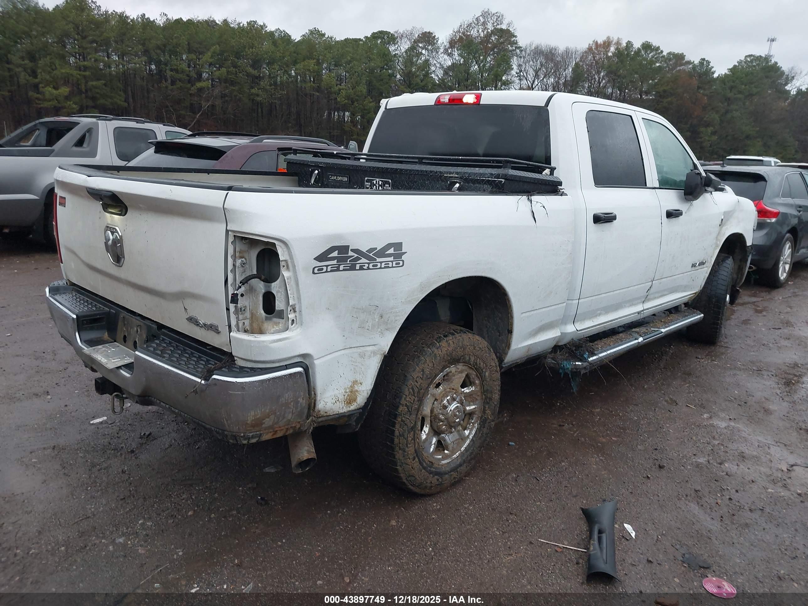 RAM 2500 image 4