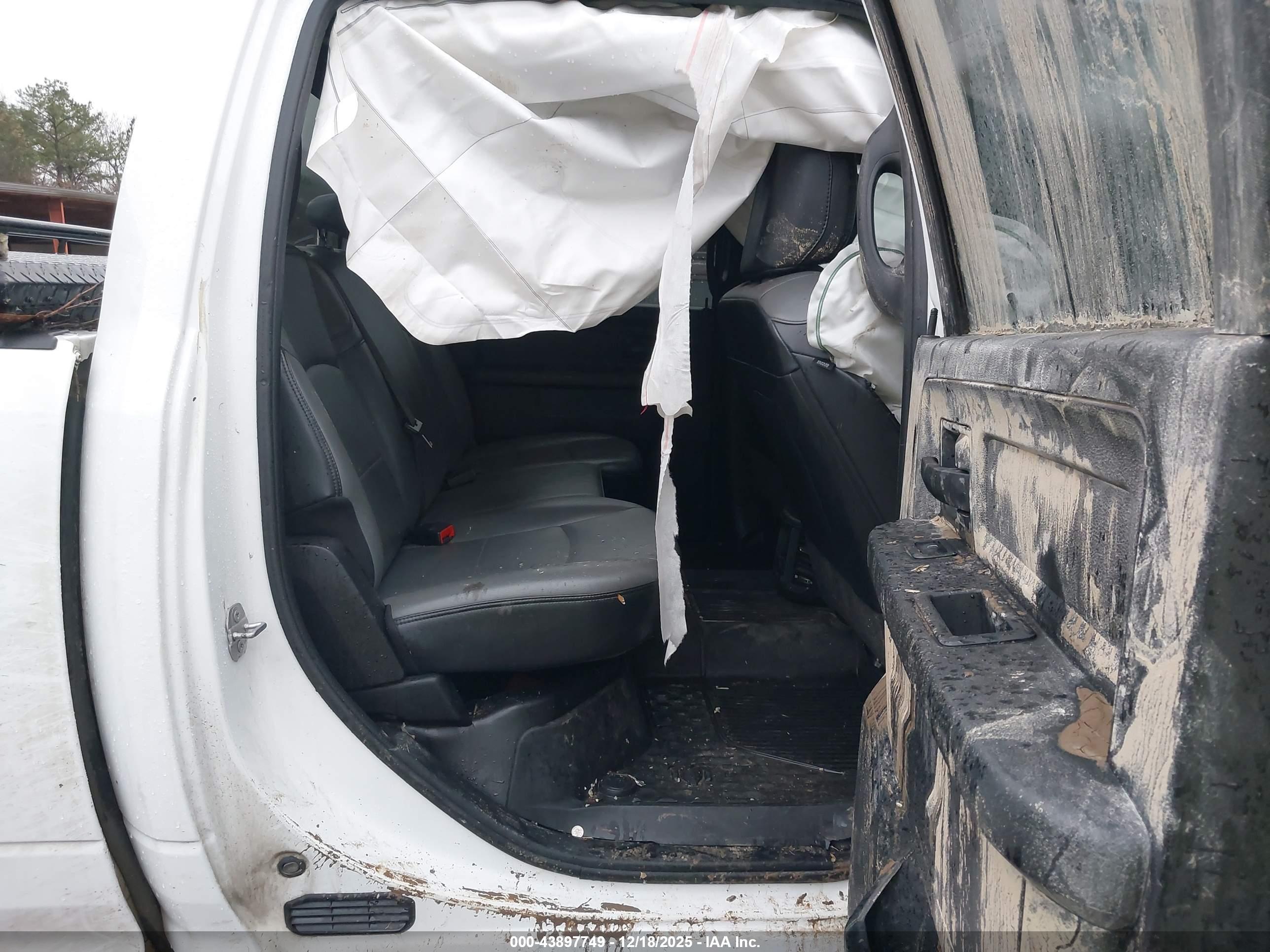 RAM 2500 image 8