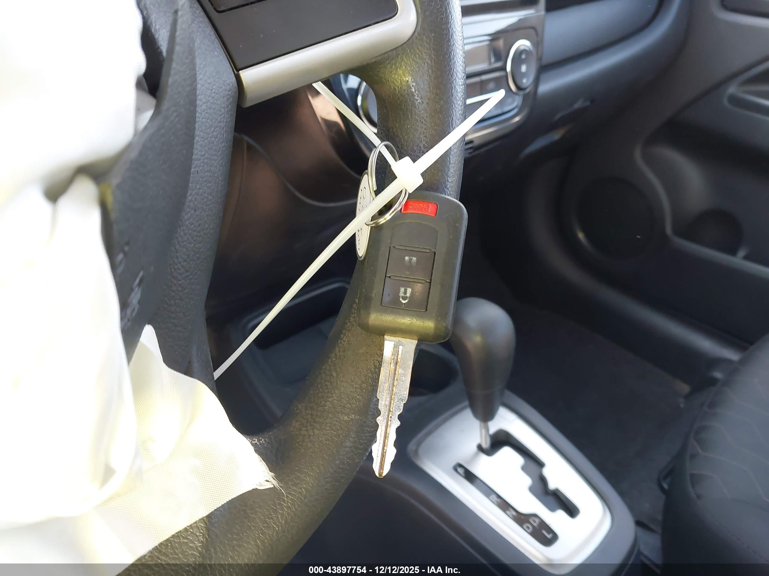 MITSUBISHI MIRAGE image 11