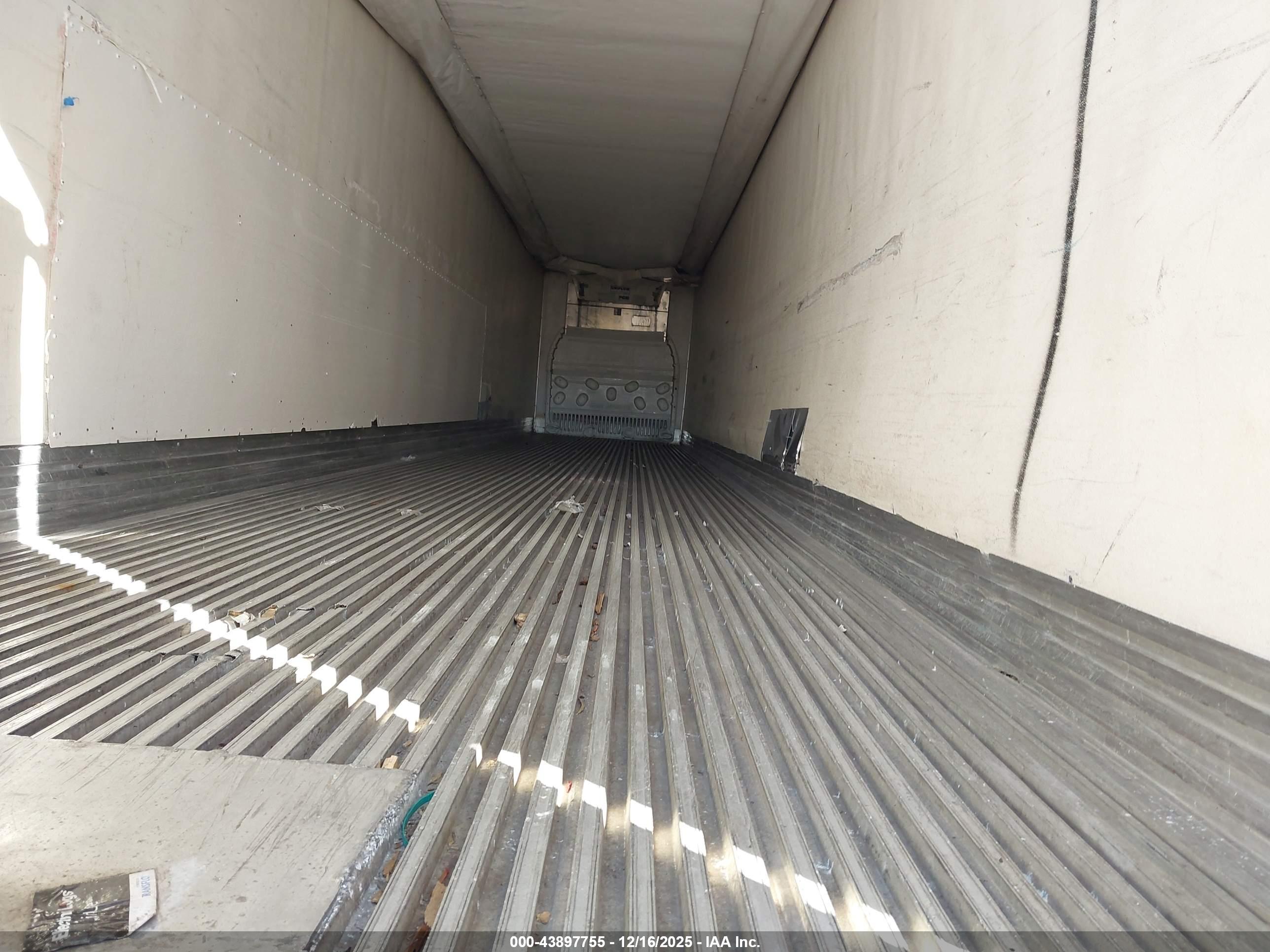 UTILITY TRAILER image 8