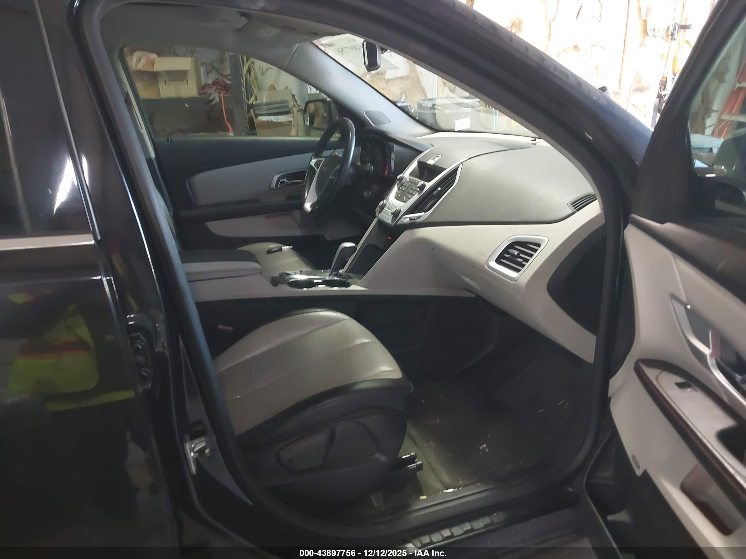 GMC TERRAIN image 5