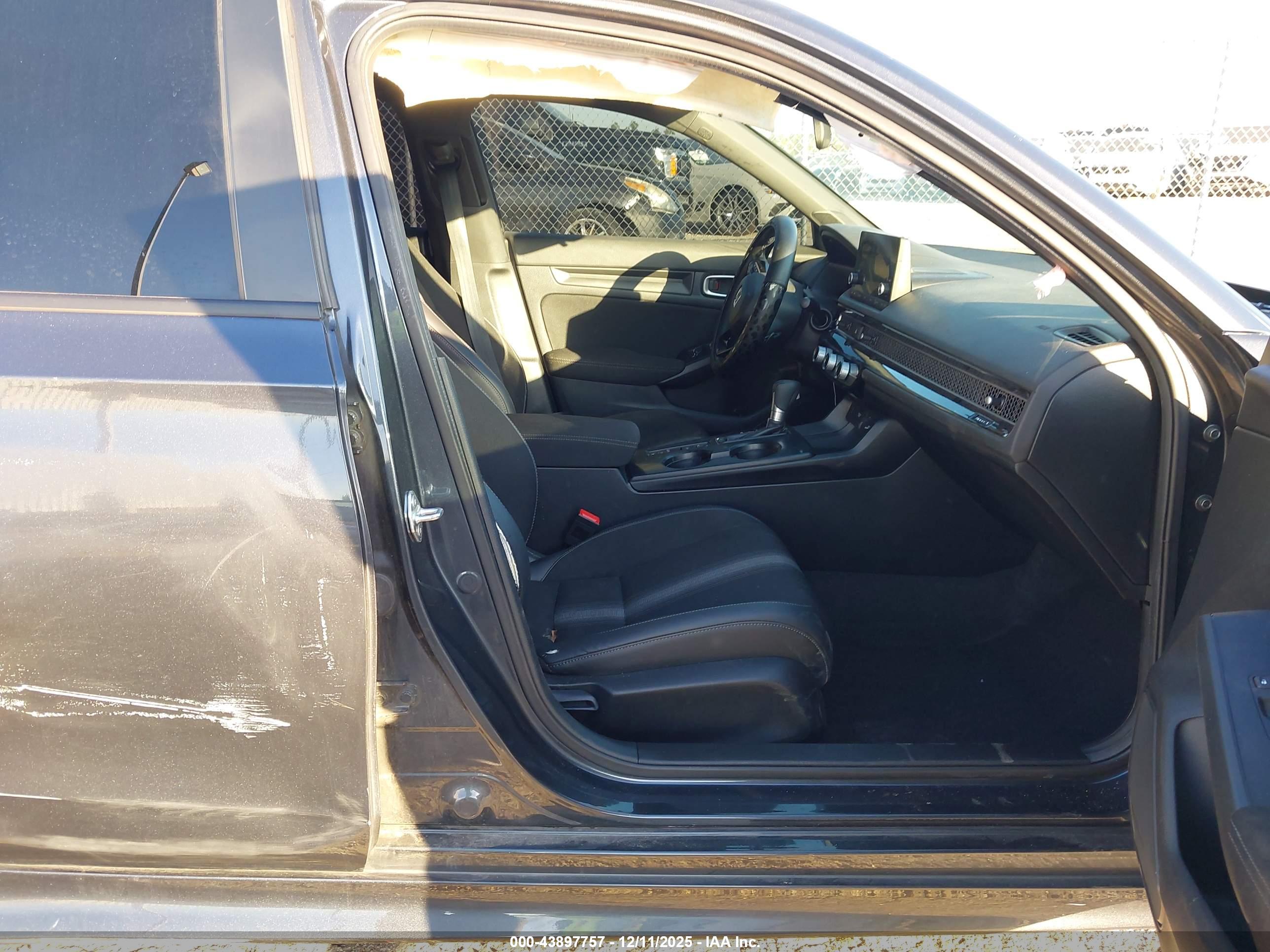 HONDA CIVIC image 5
