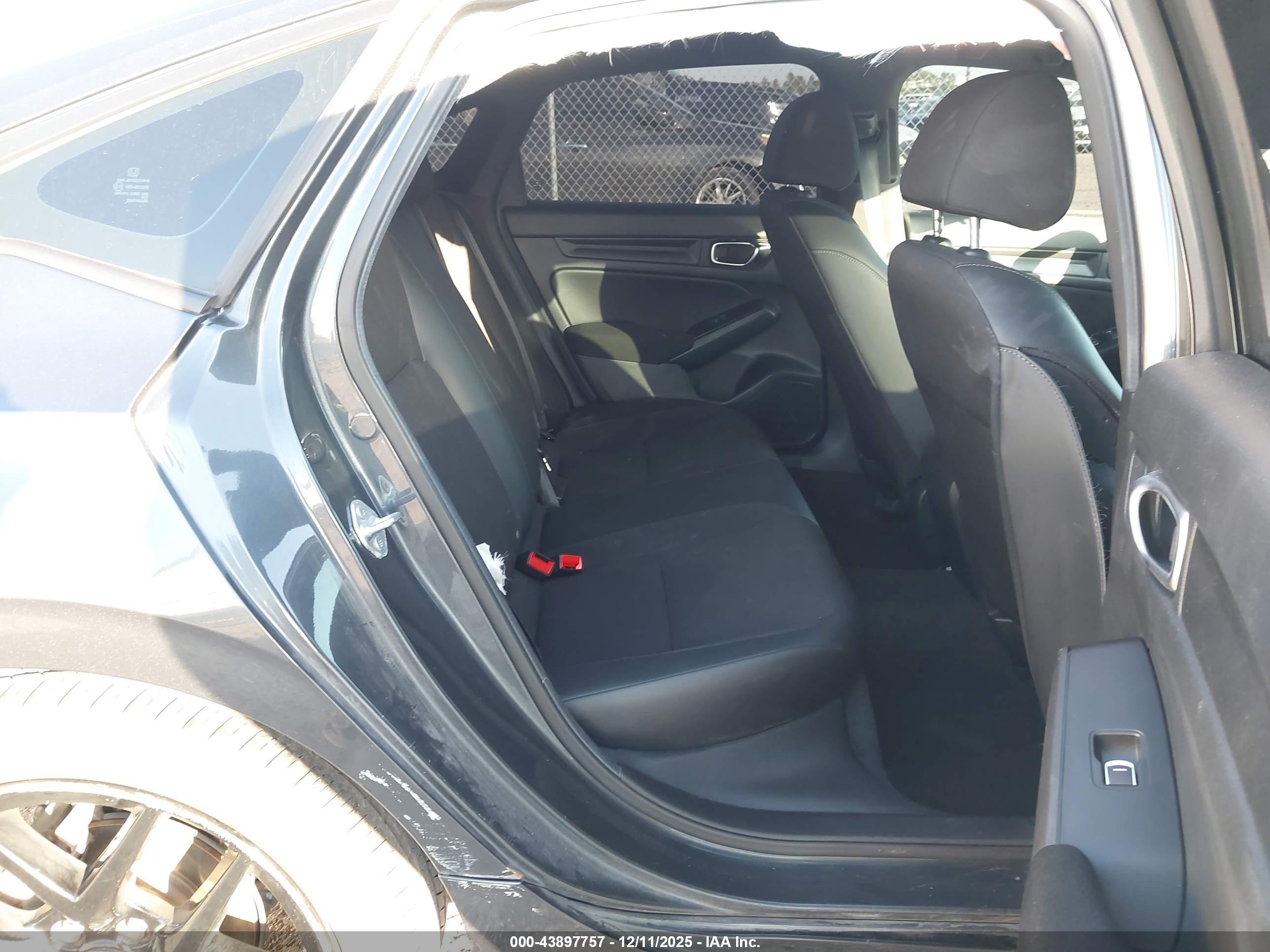 HONDA CIVIC image 8