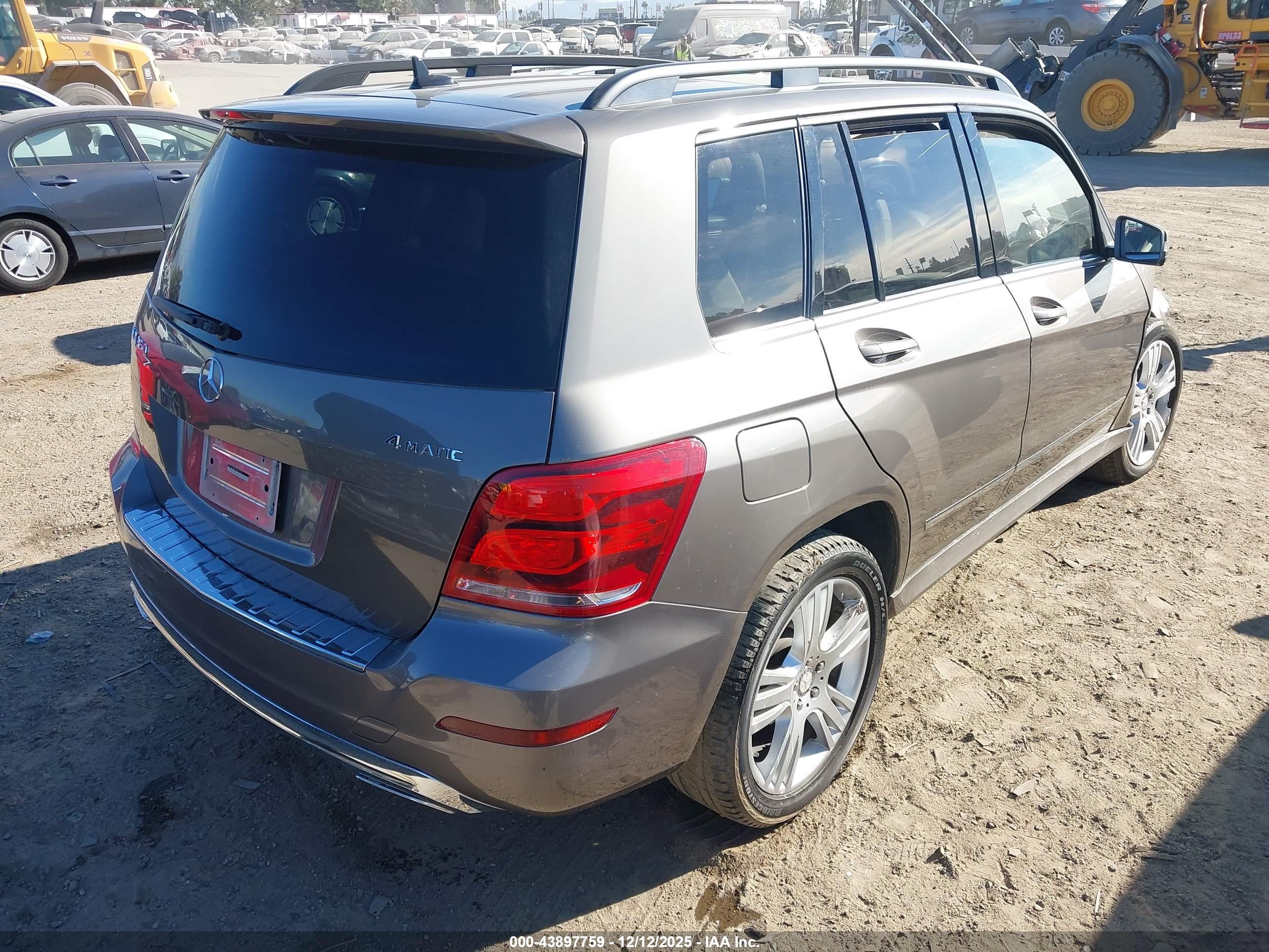 MERCEDES-BENZ GLK image 4