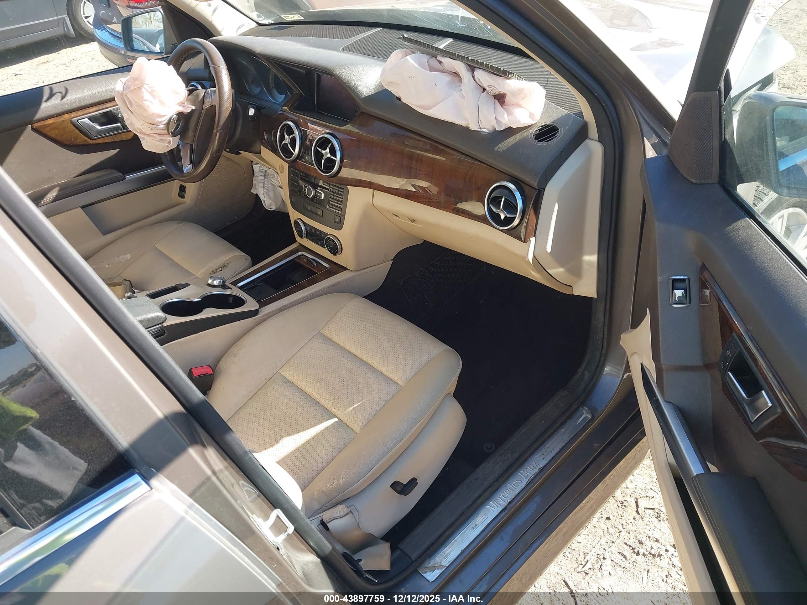 MERCEDES-BENZ GLK image 5
