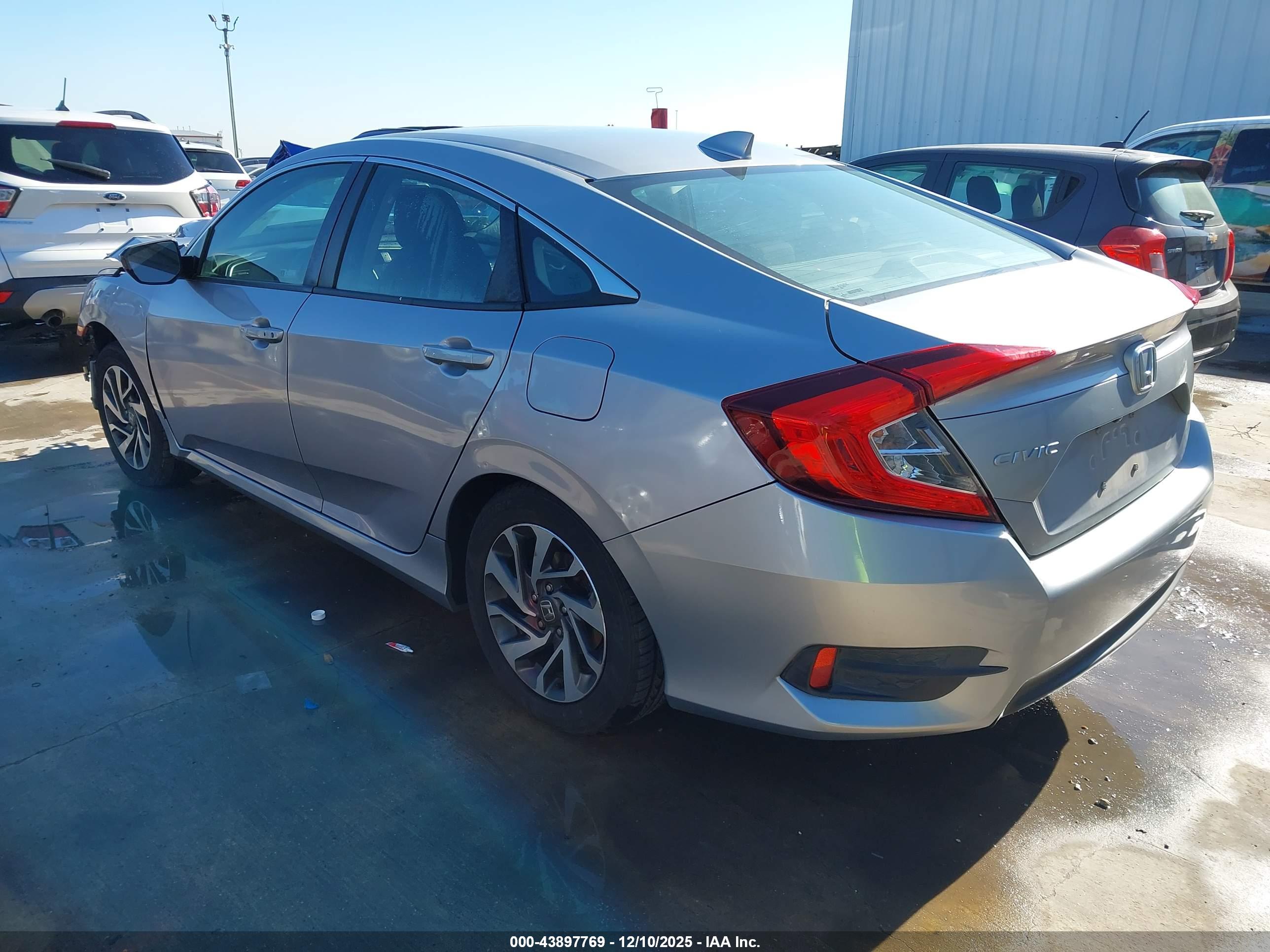 HONDA CIVIC image 3