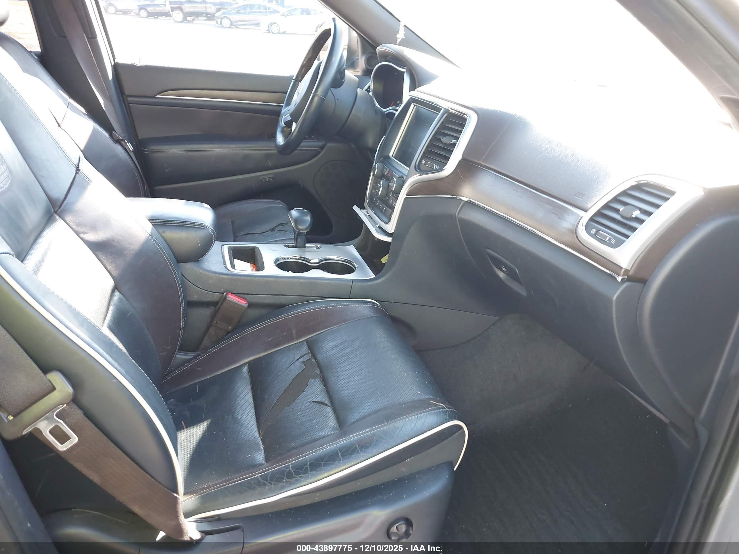 JEEP GRAND image 5
