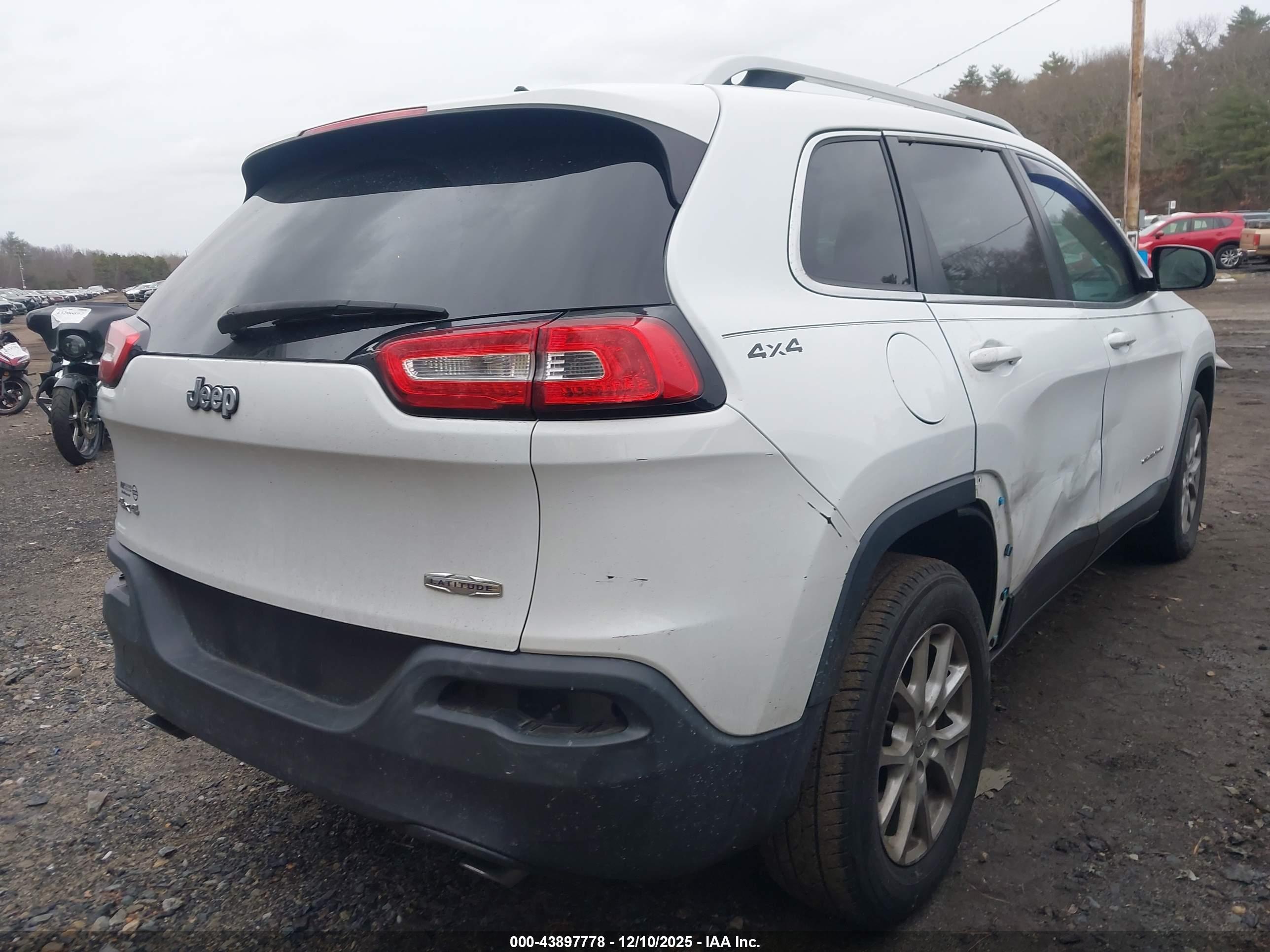 JEEP CHEROKEE image 4