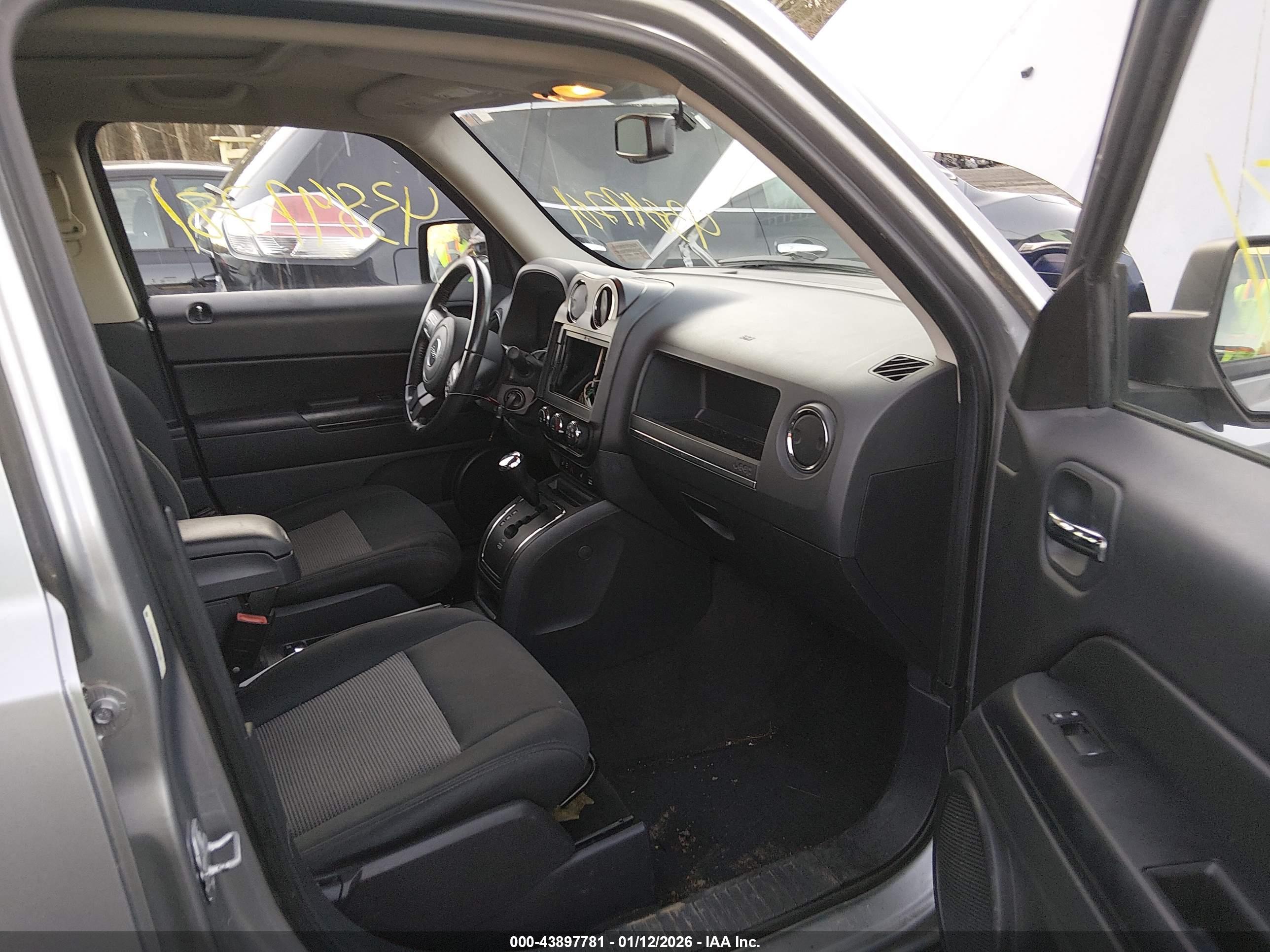 JEEP PATRIOT image 5