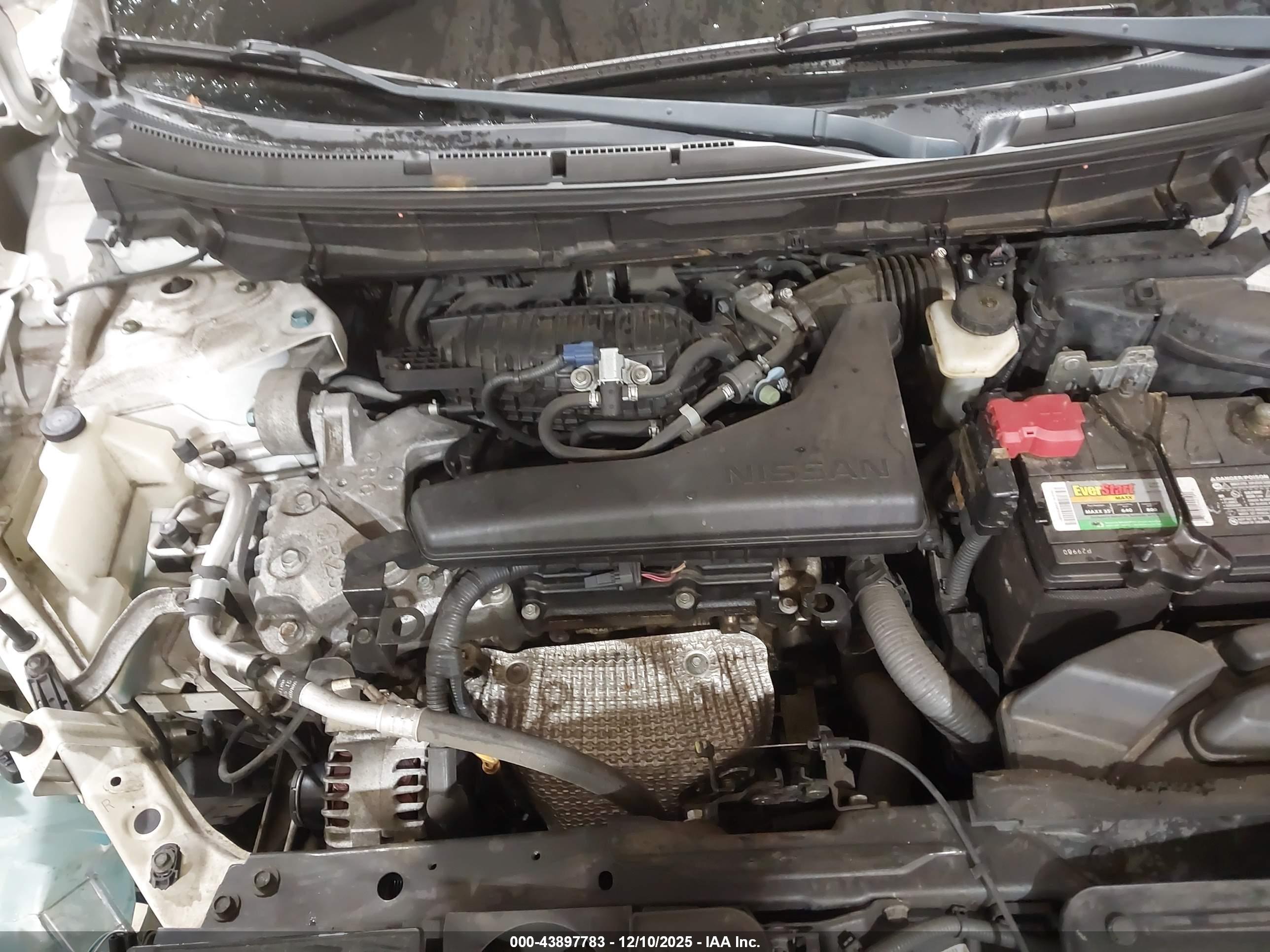 NISSAN ROGUE image 10