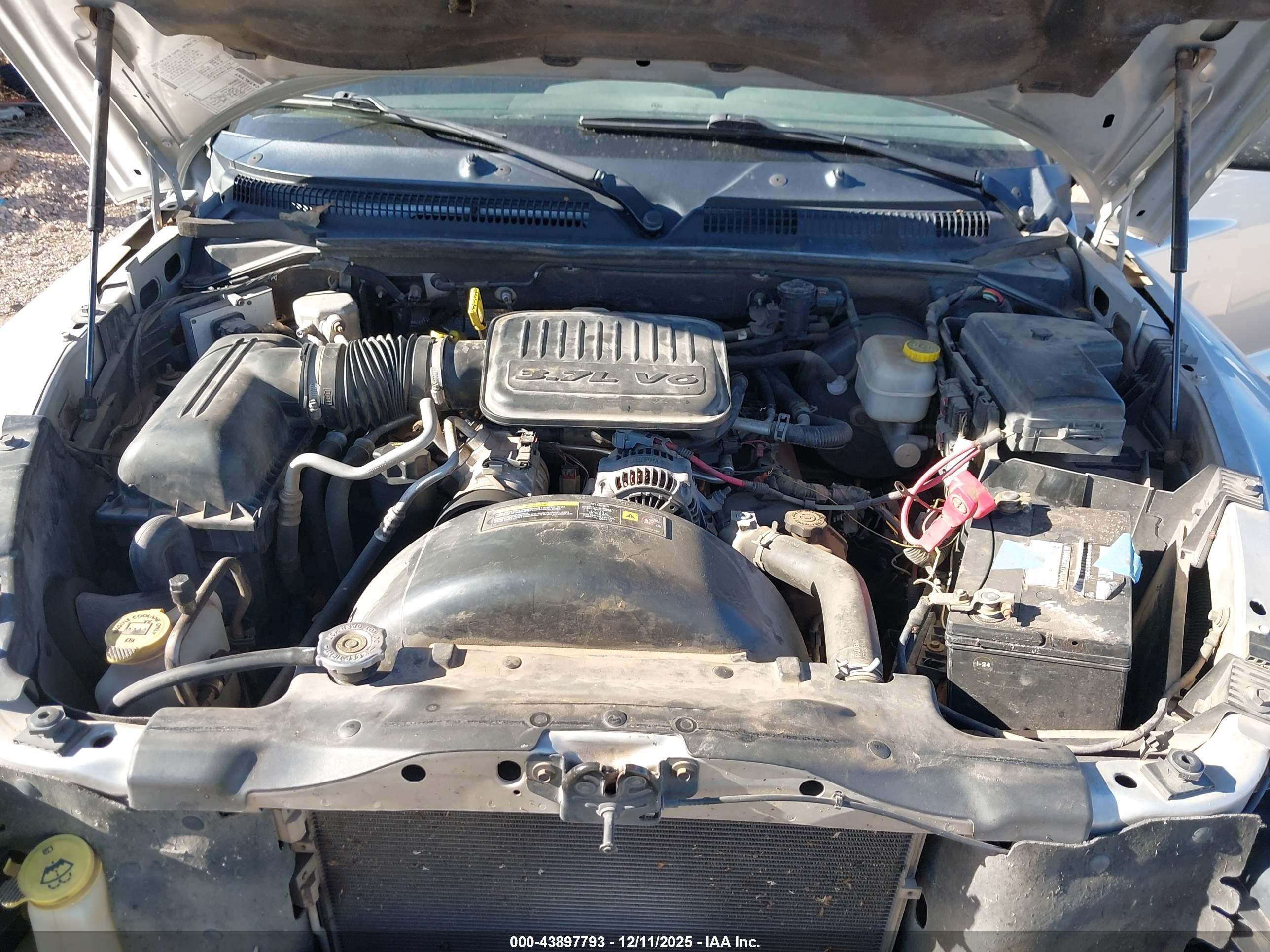 DODGE DAKOTA image 10