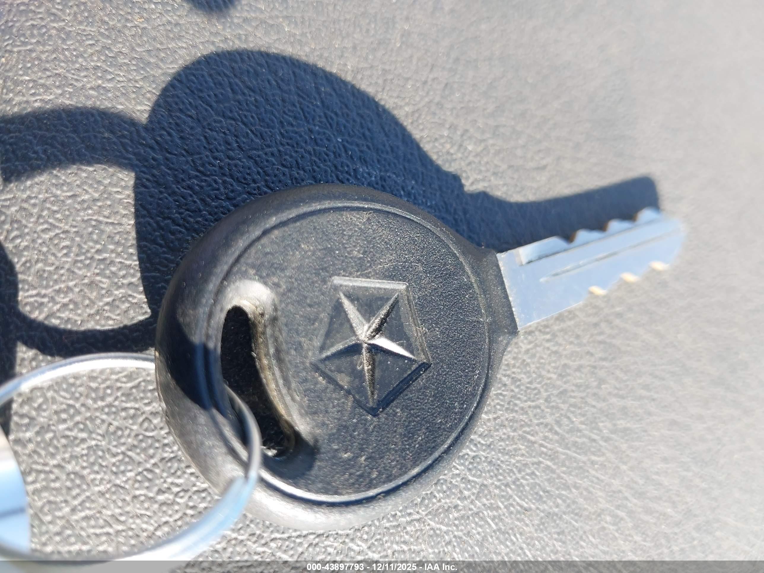 DODGE DAKOTA image 11