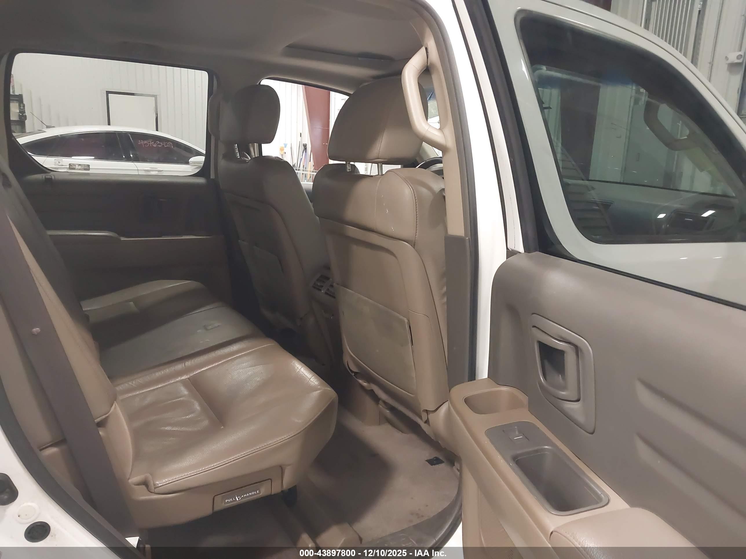 HONDA RIDGELINE image 8