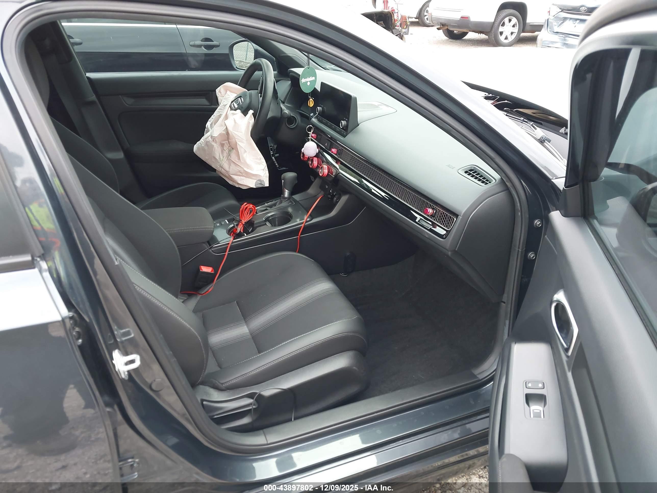 HONDA CIVIC image 5