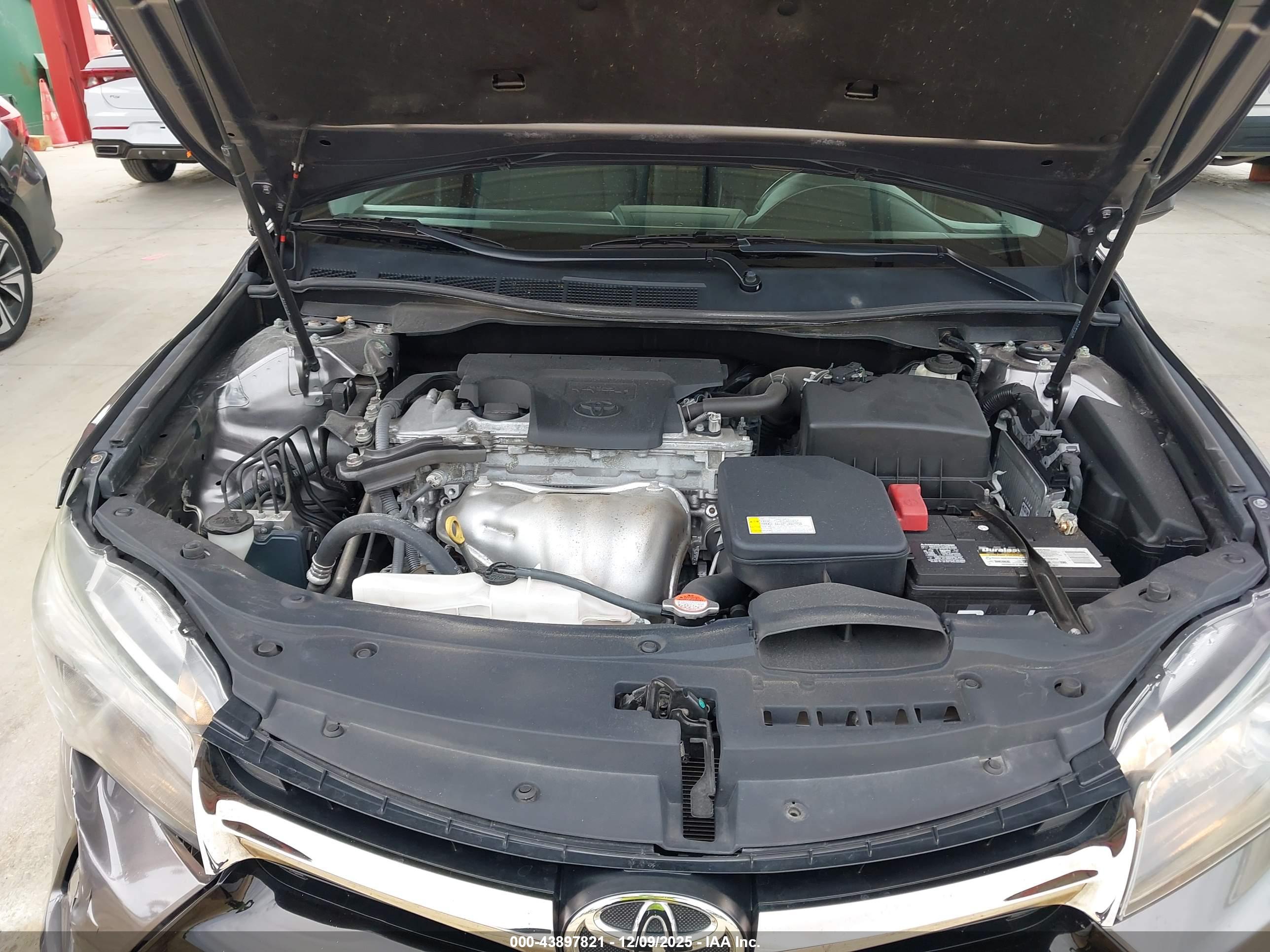 TOYOTA CAMRY image 10