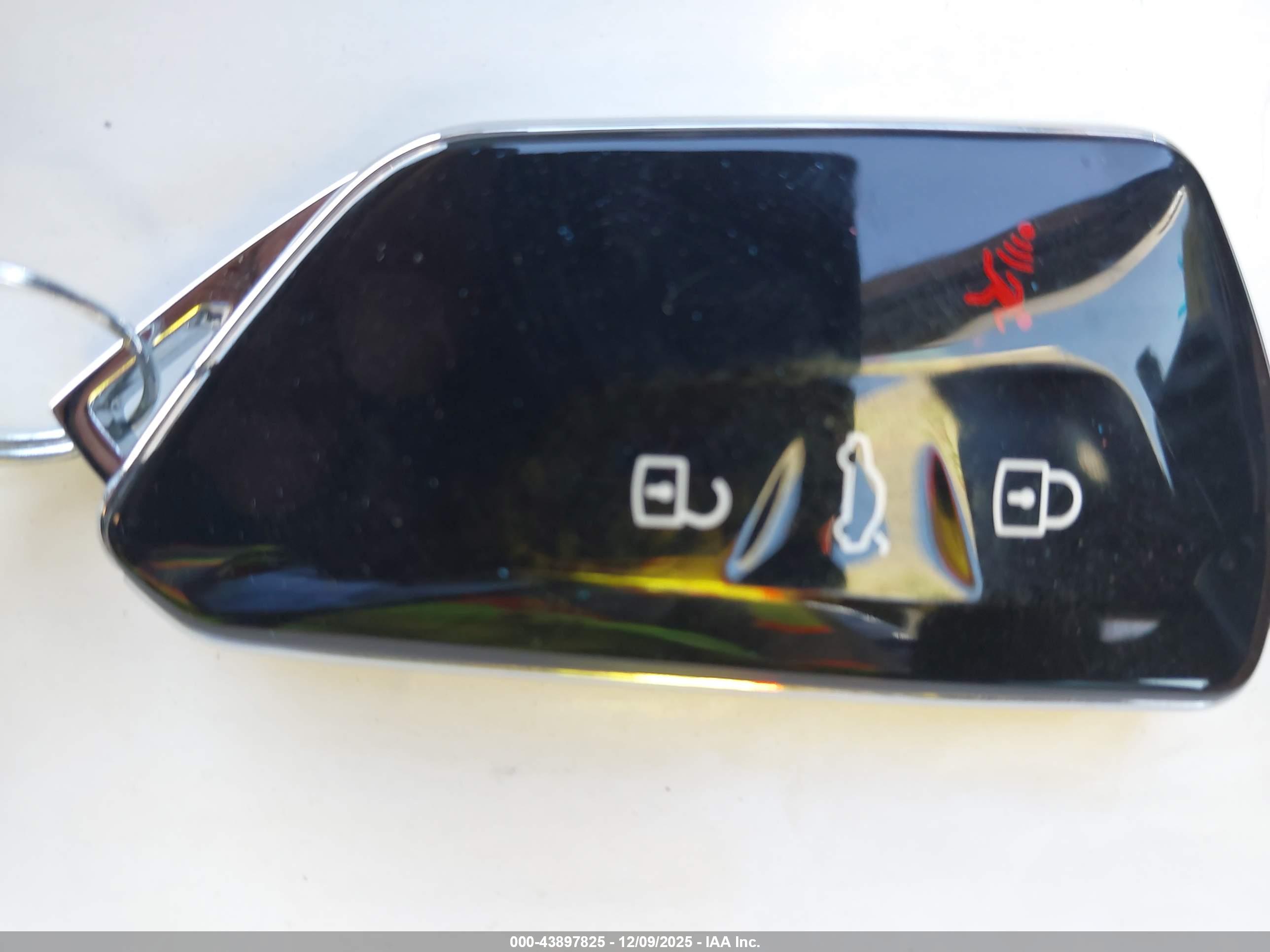 VOLKSWAGEN GOLF image 11