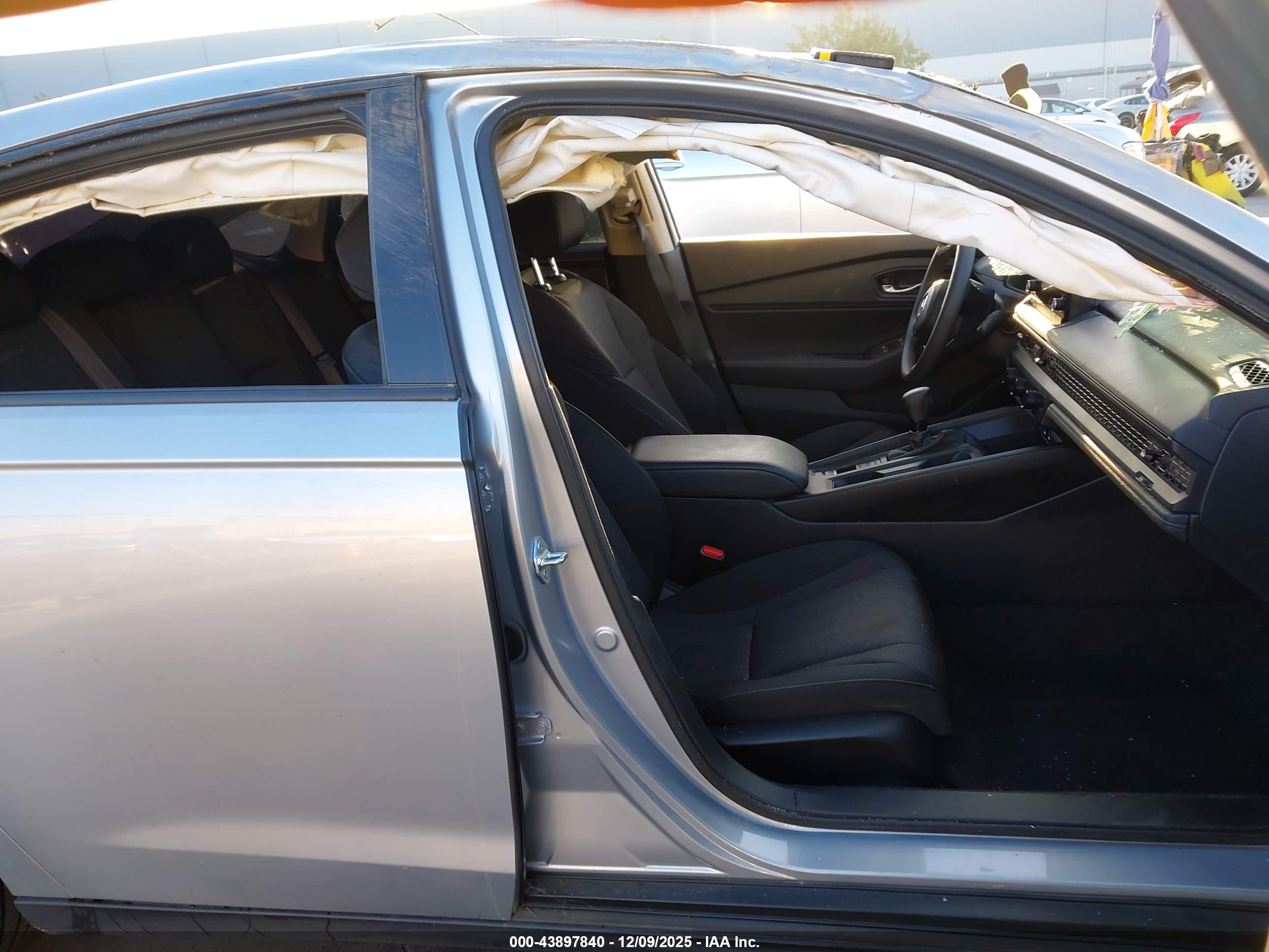 HONDA ACCORD image 5