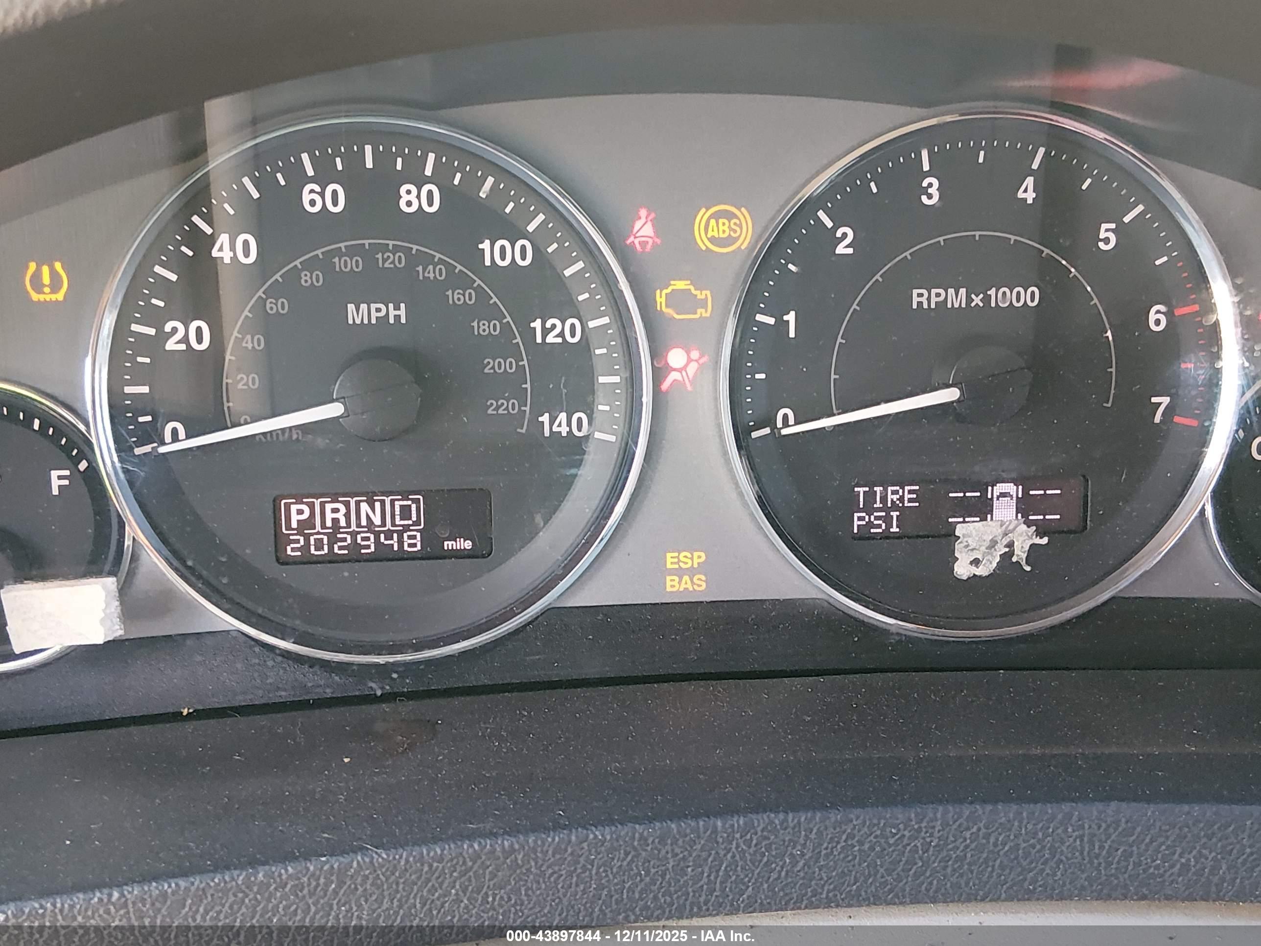 JEEP GRAND image 7