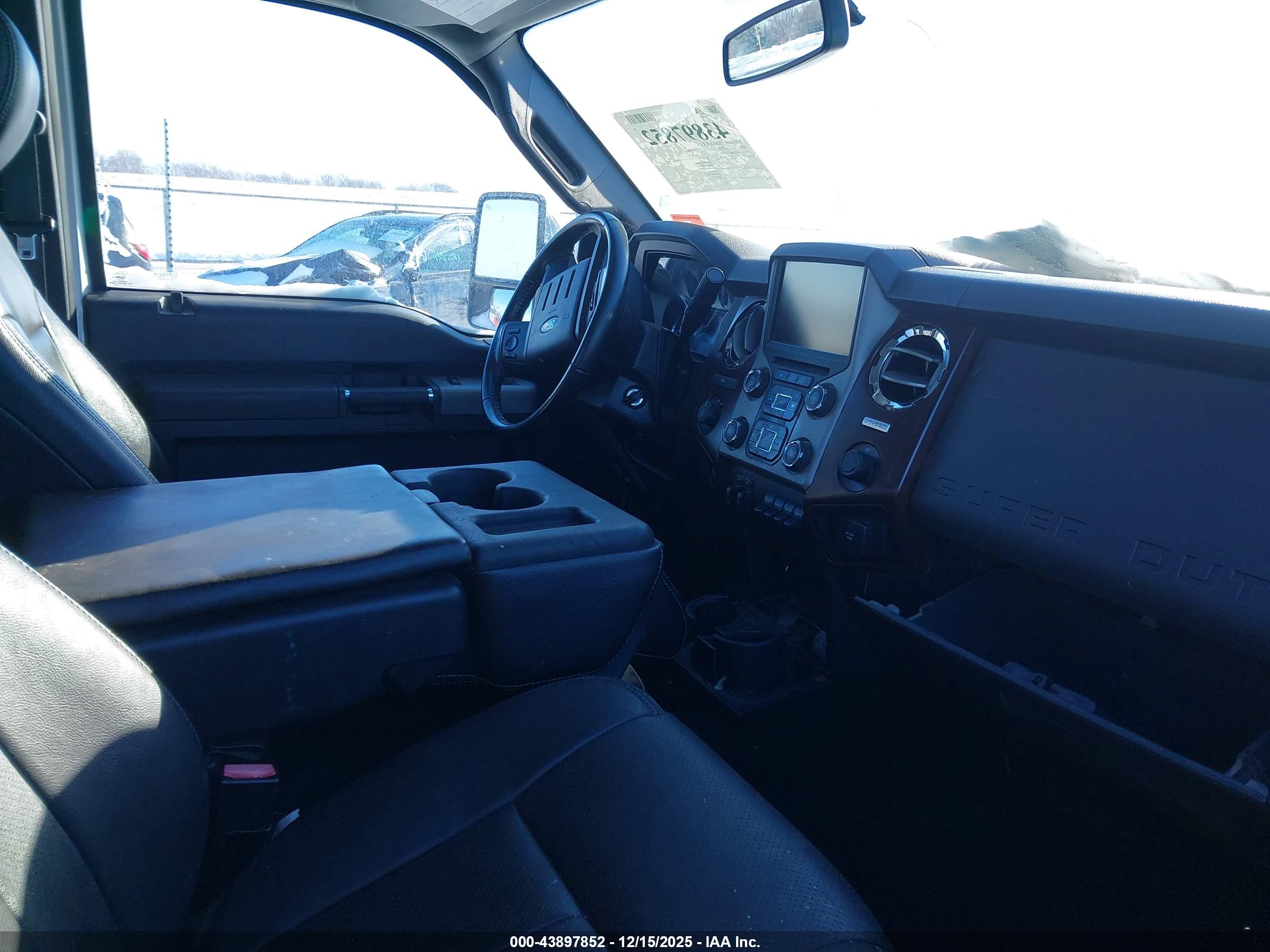 FORD F-350 image 8