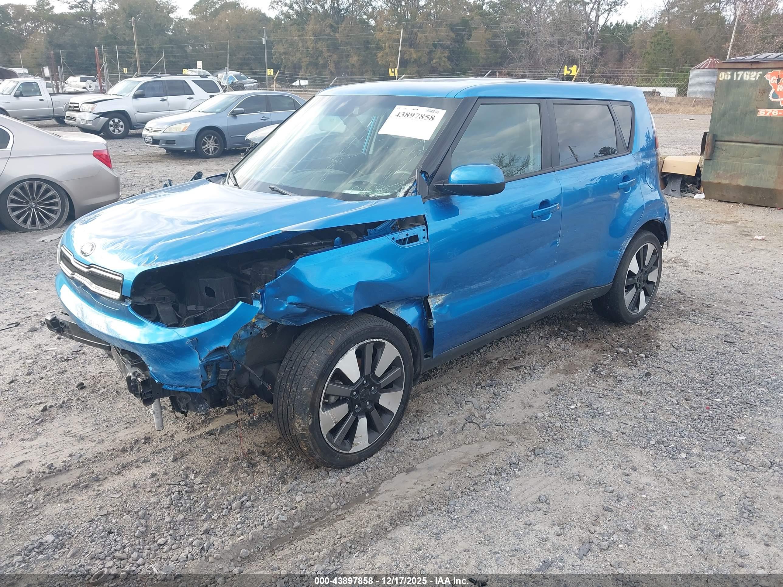 KIA SOUL image 2