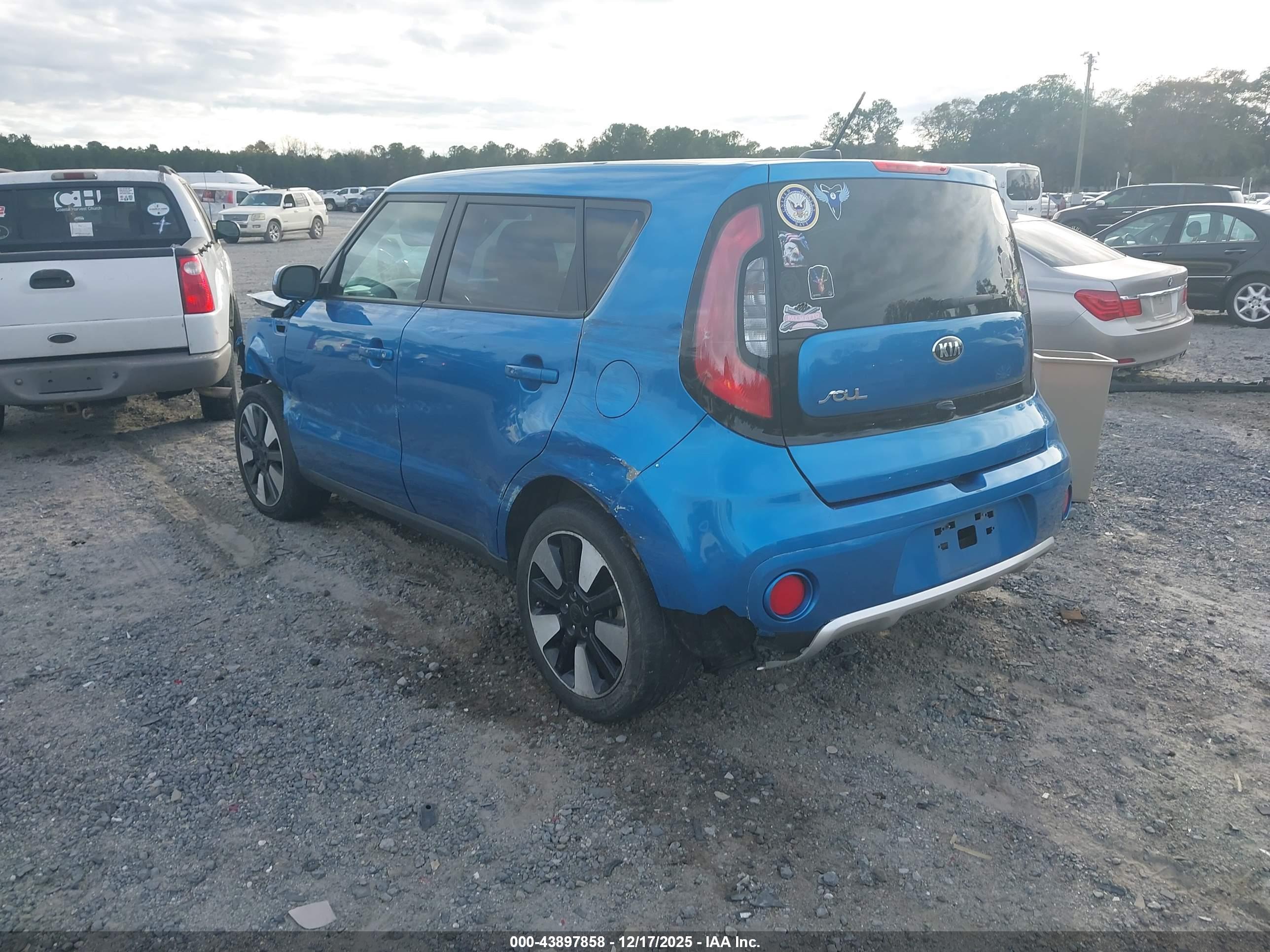 KIA SOUL image 3