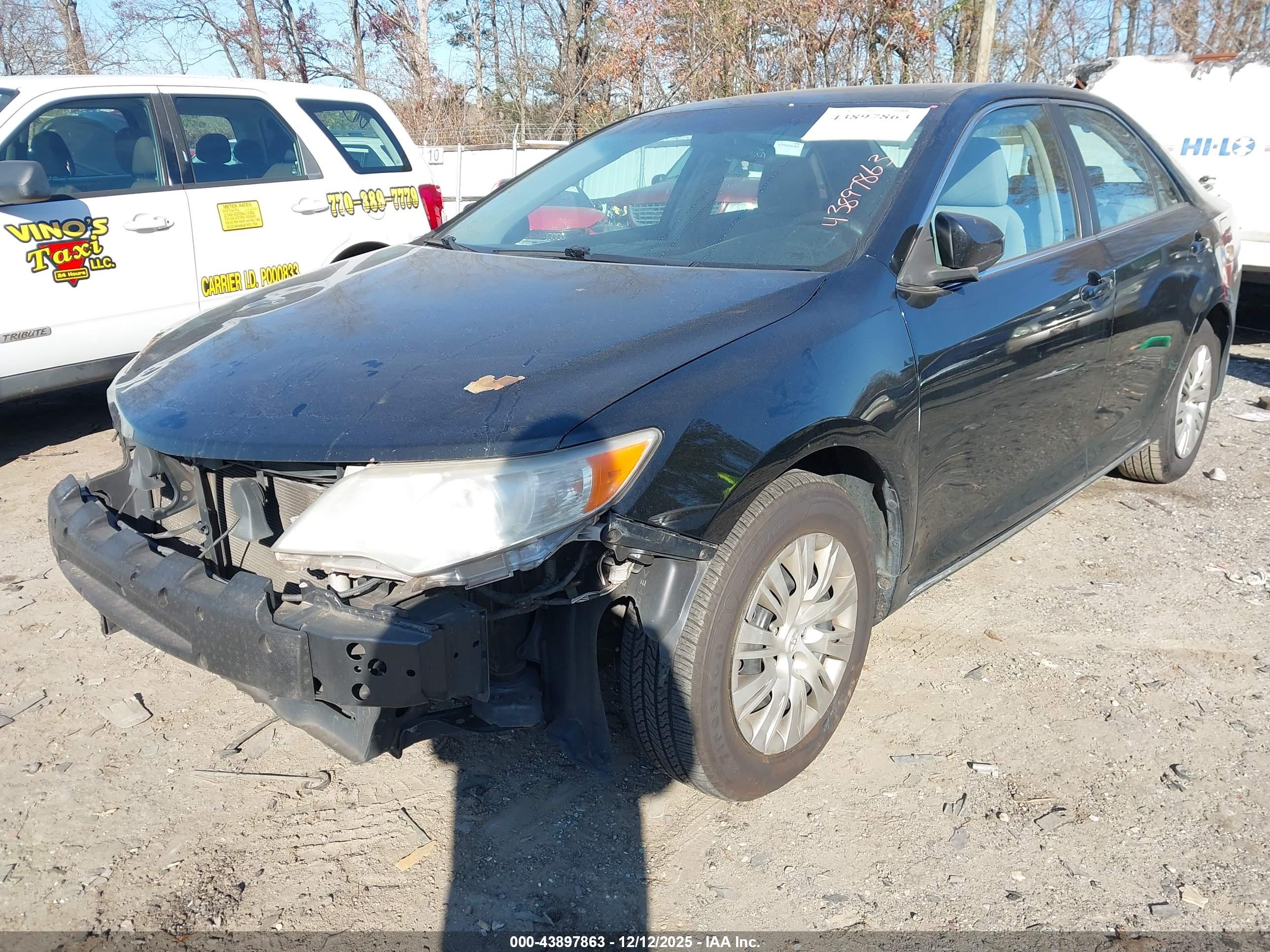 TOYOTA CAMRY image 6