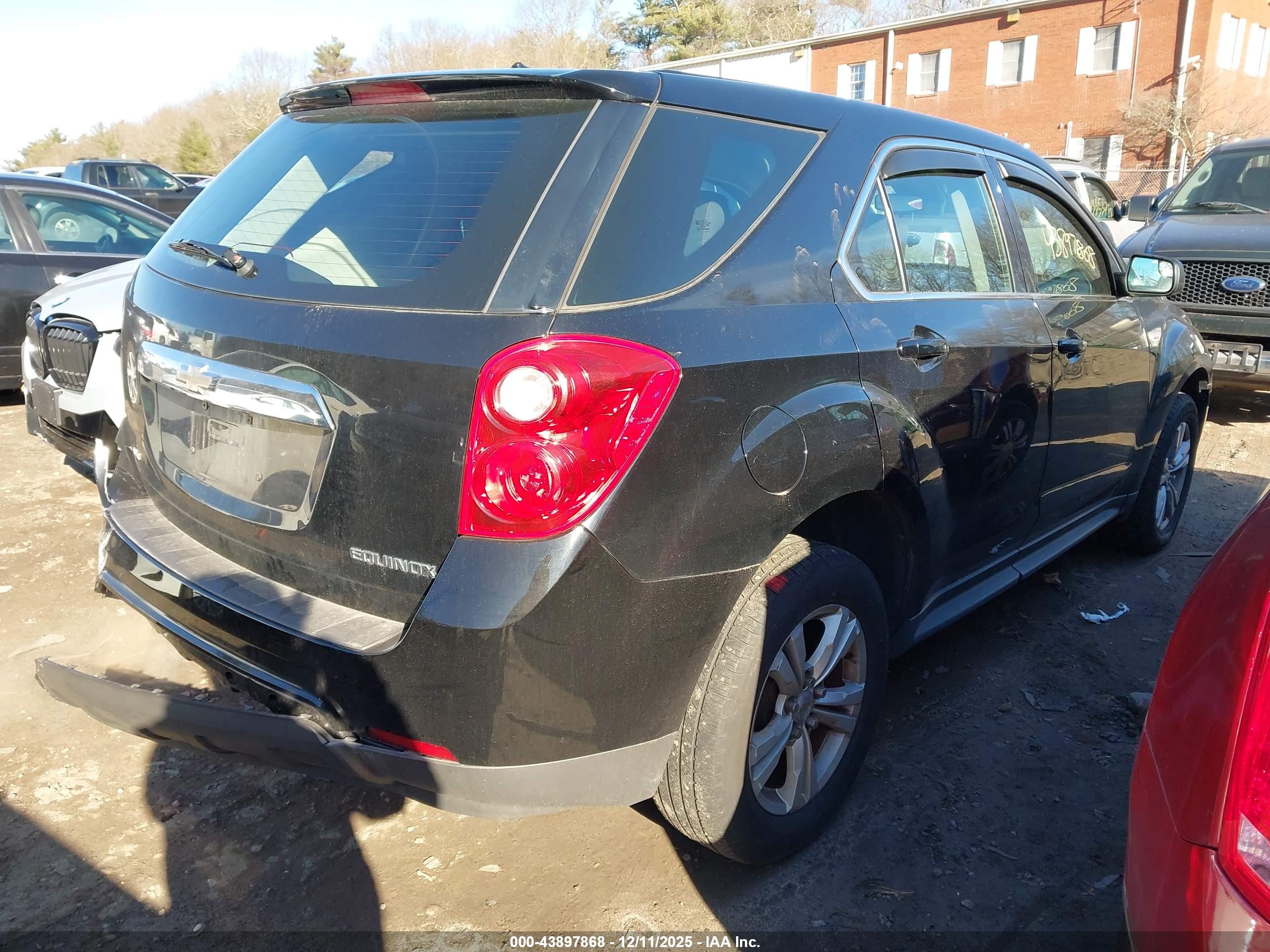 CHEVROLET EQUINOX image 4