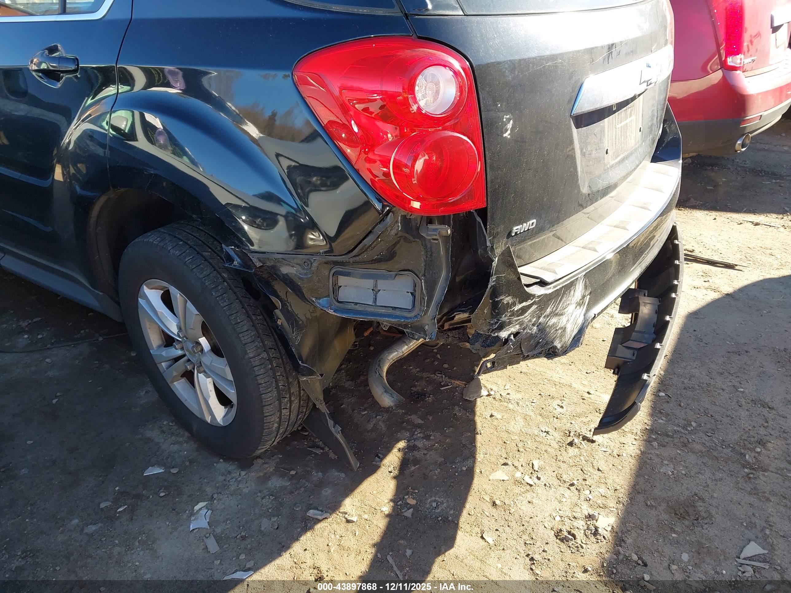 CHEVROLET EQUINOX image 6