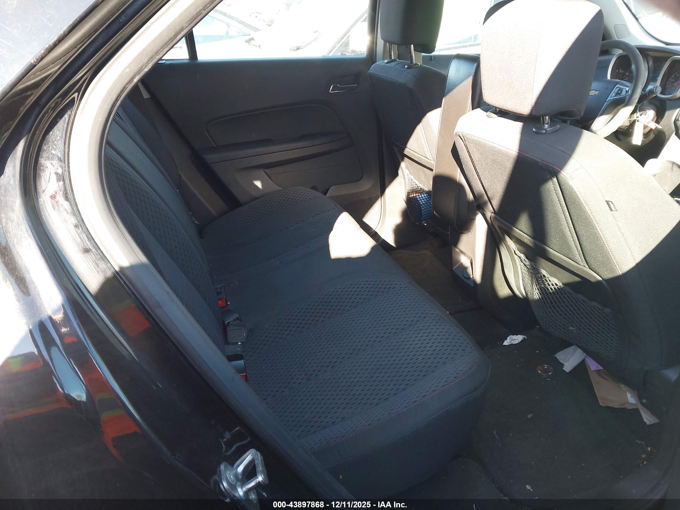 CHEVROLET EQUINOX image 8