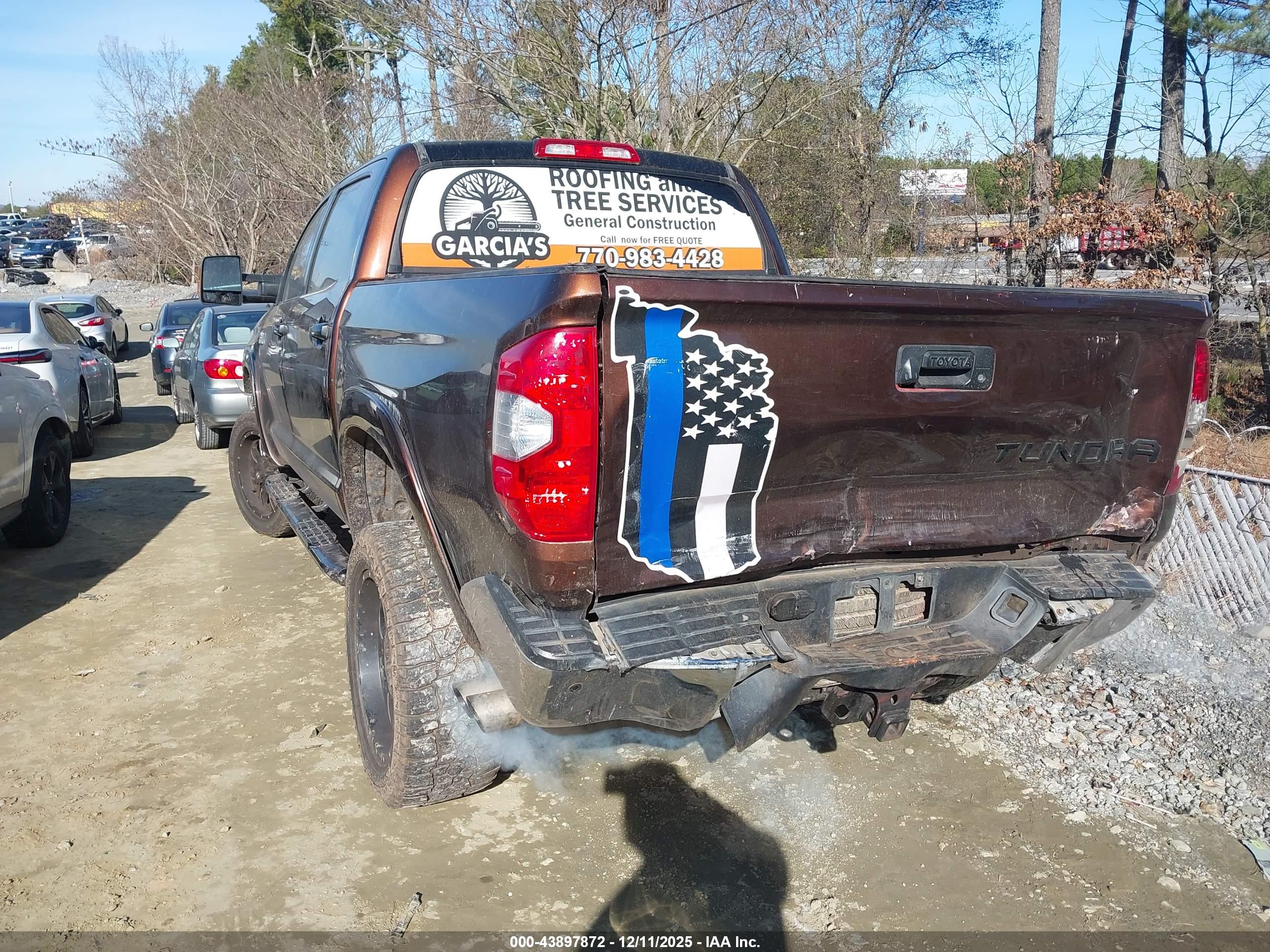 TOYOTA TUNDRA image 3