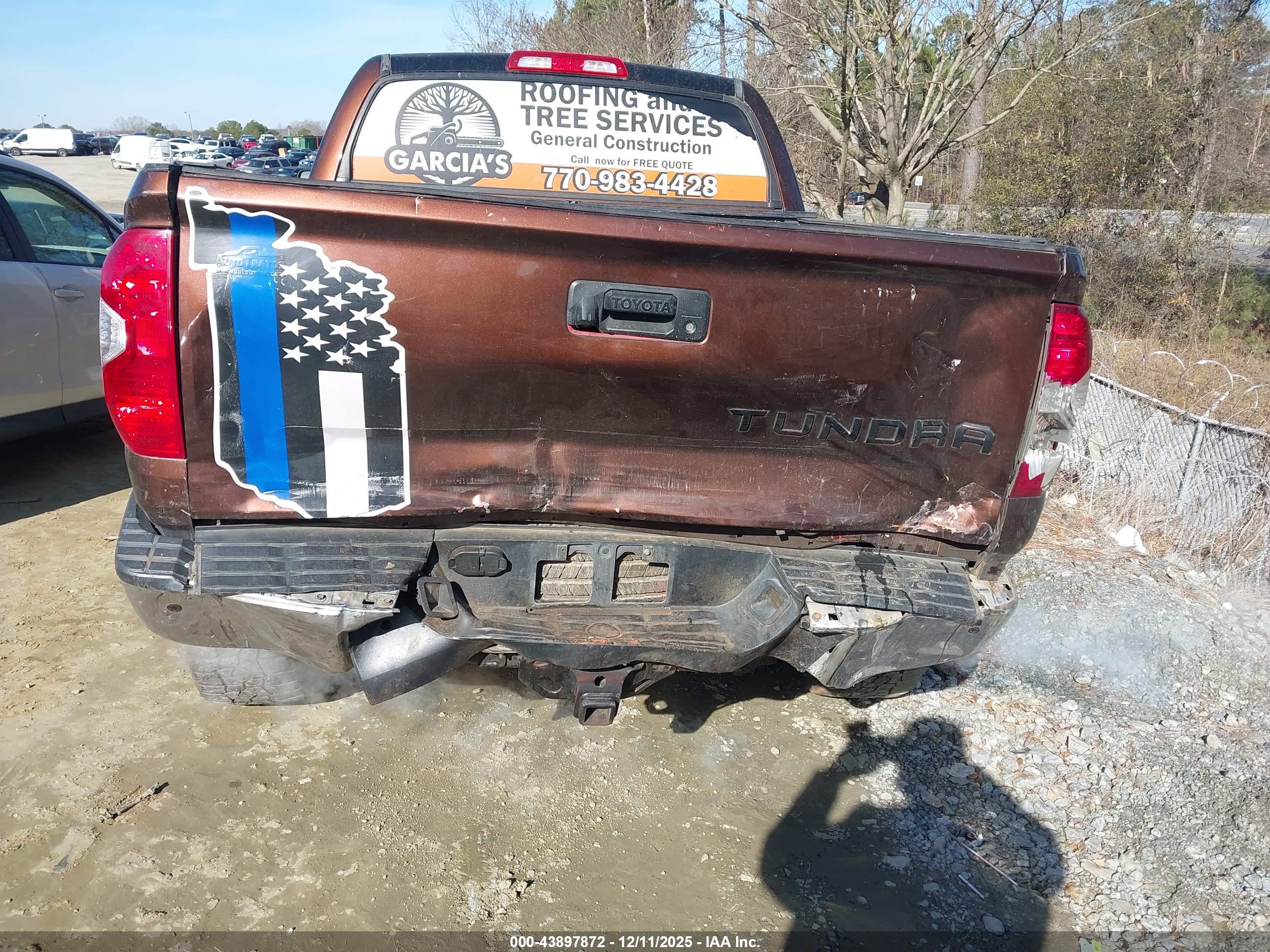 TOYOTA TUNDRA image 6