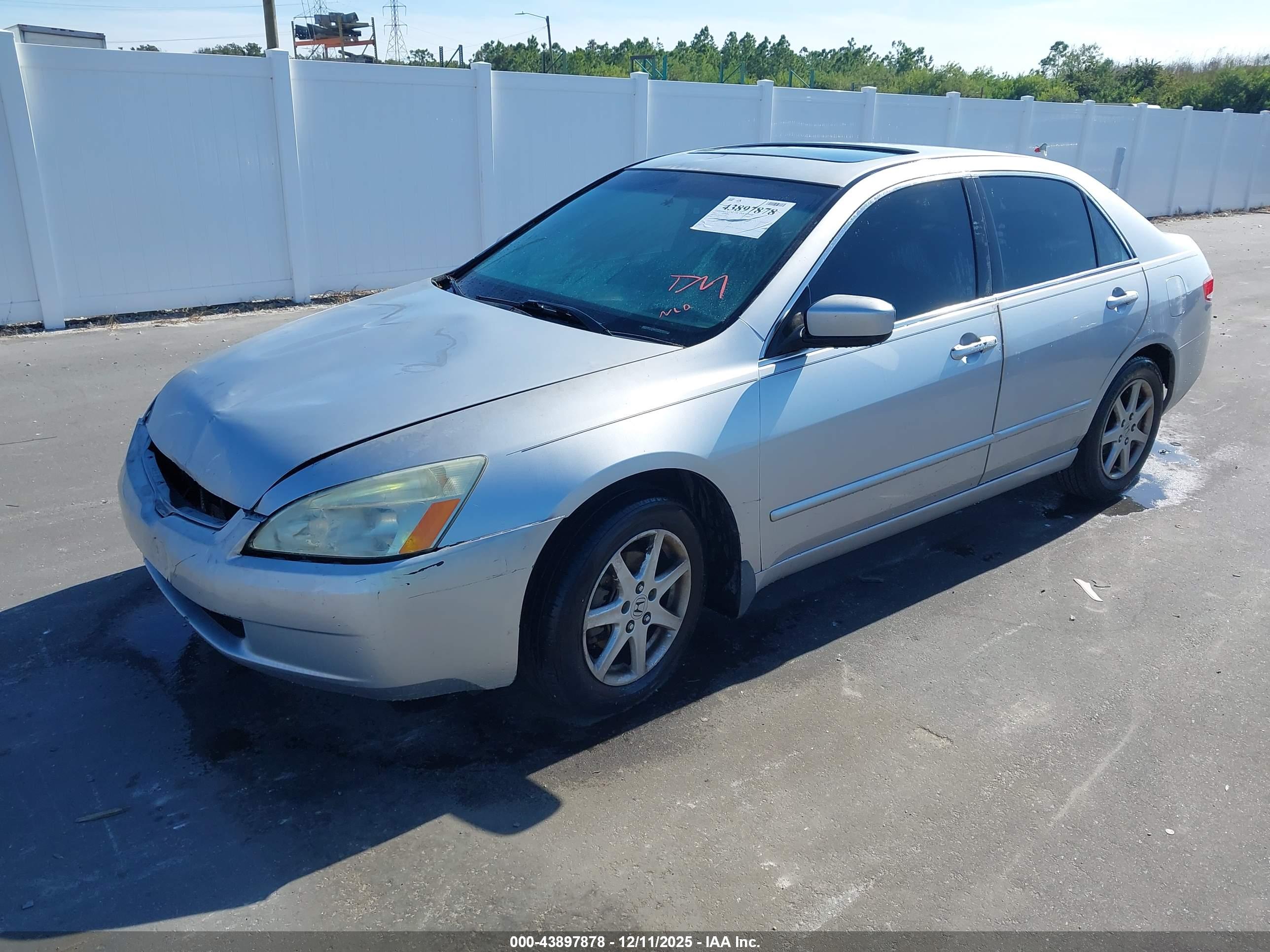 HONDA ACCORD image 2