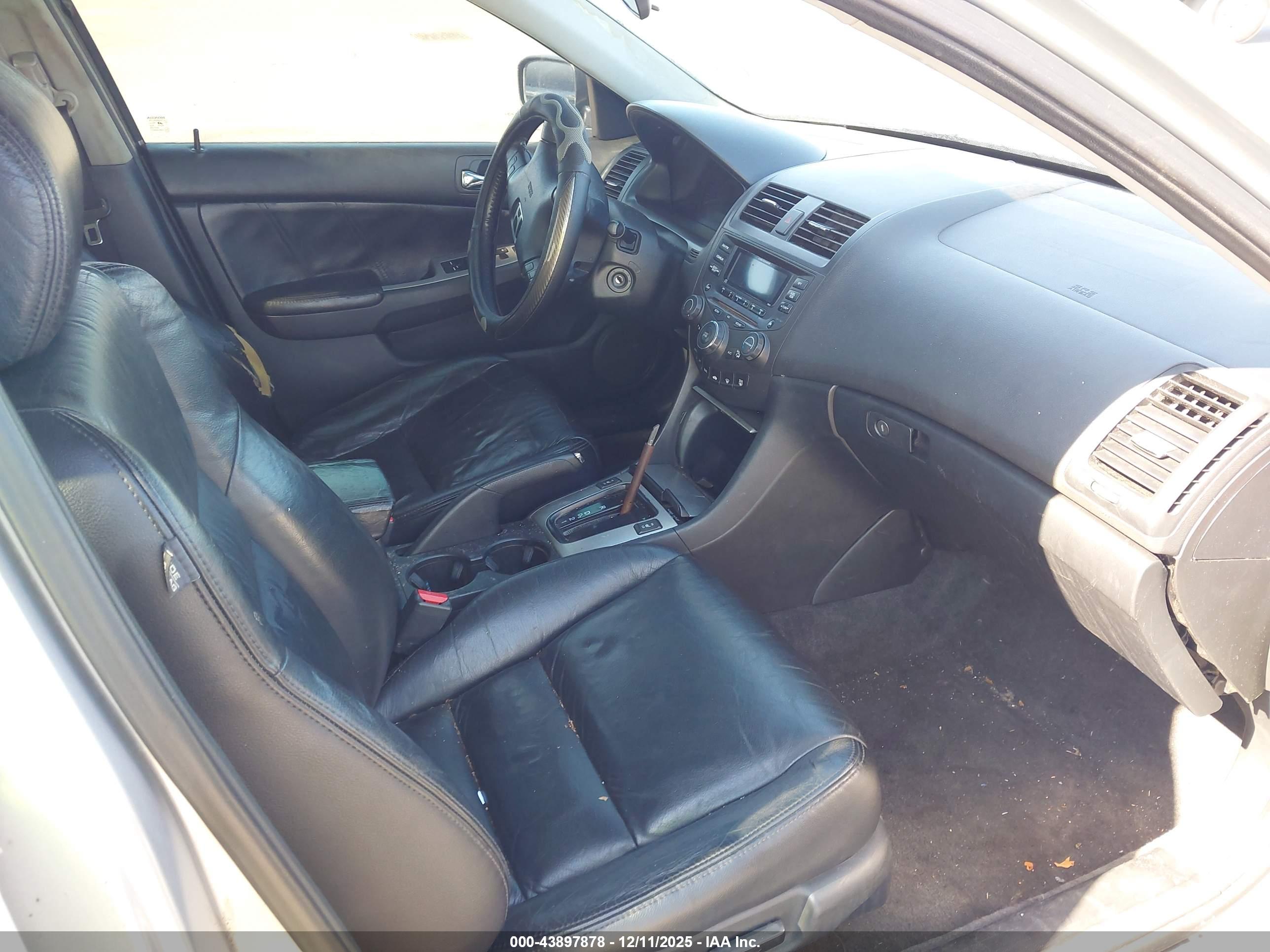 HONDA ACCORD image 5