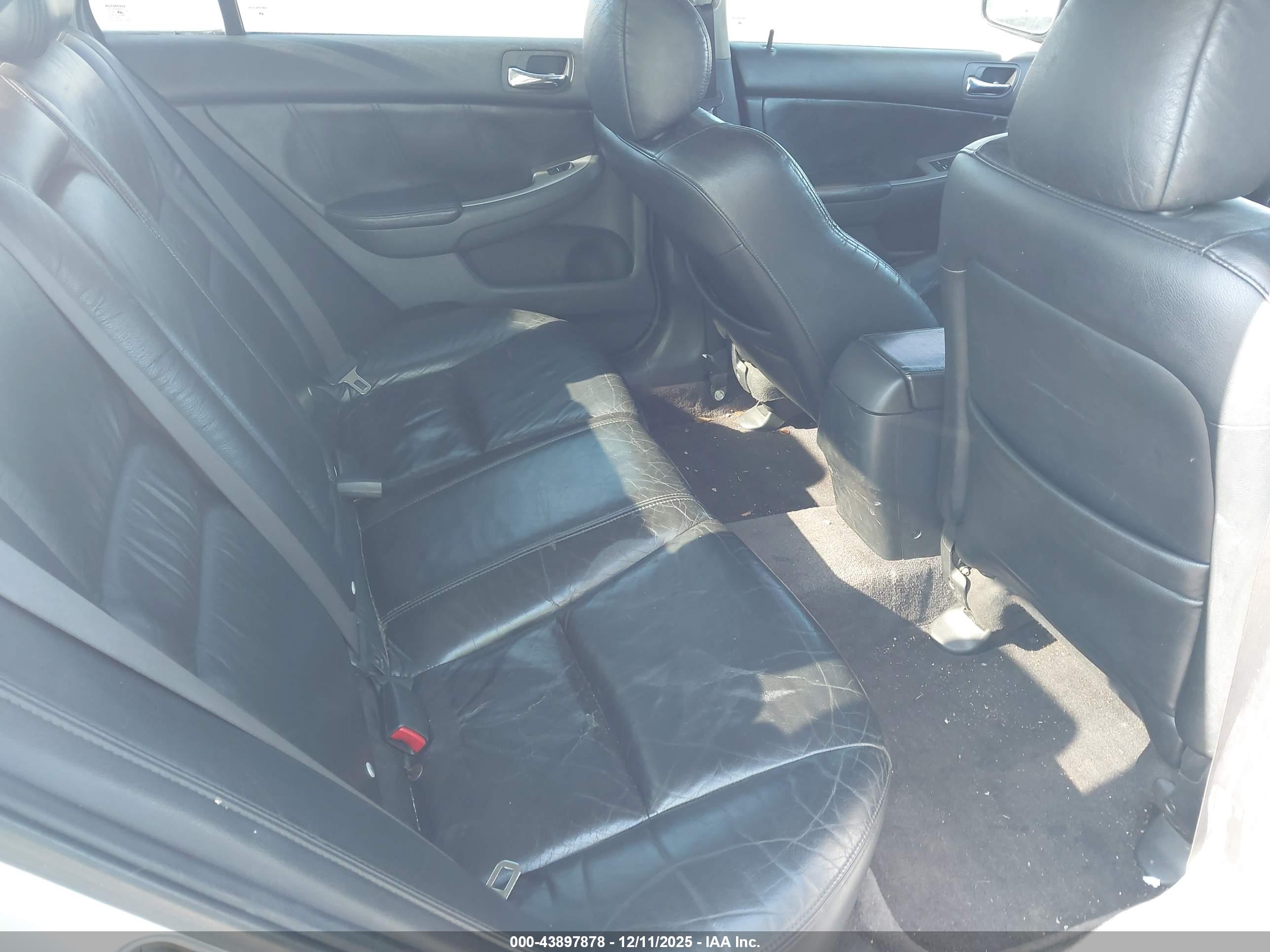 HONDA ACCORD image 8