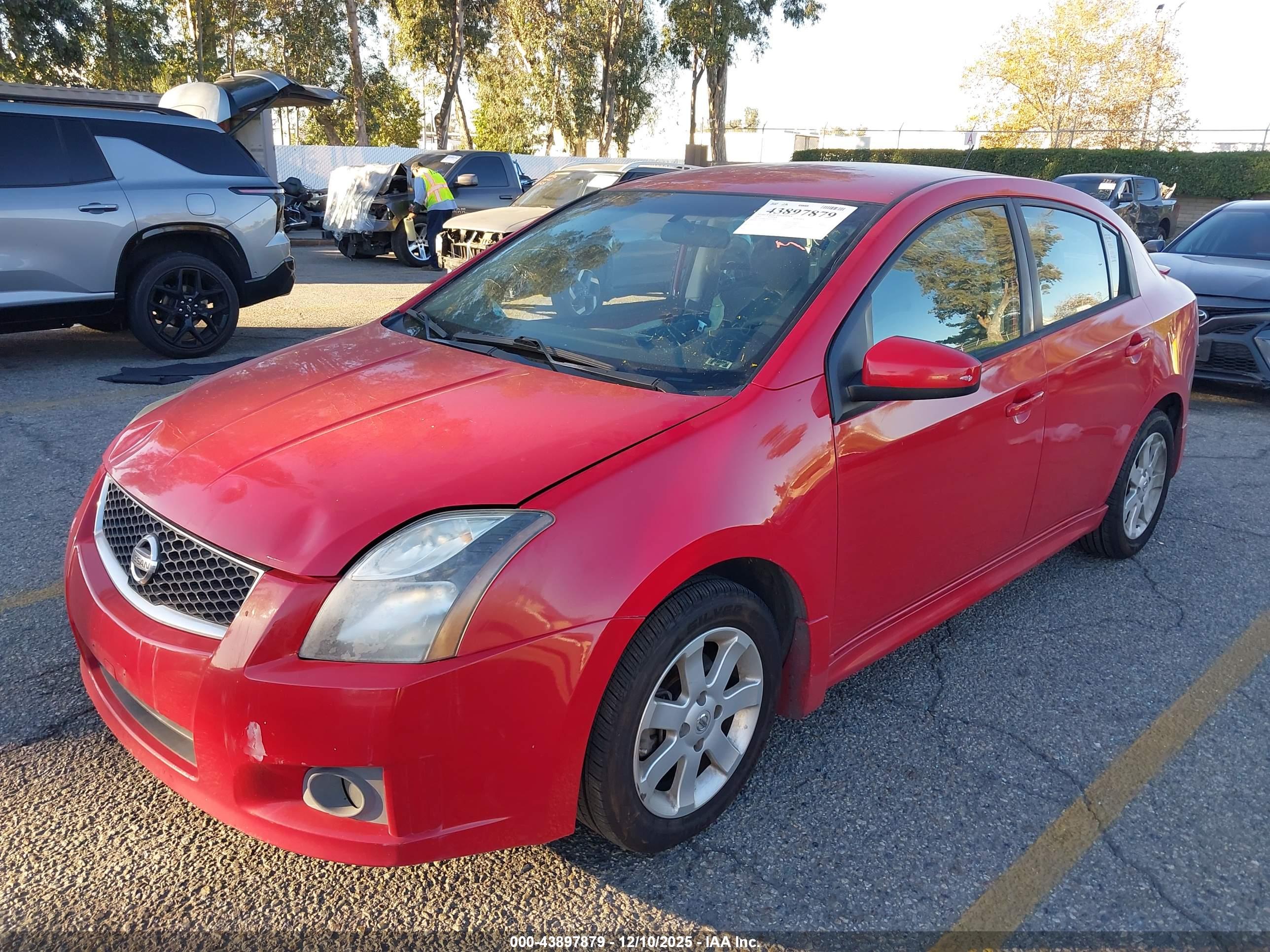 NISSAN SENTRA image 2