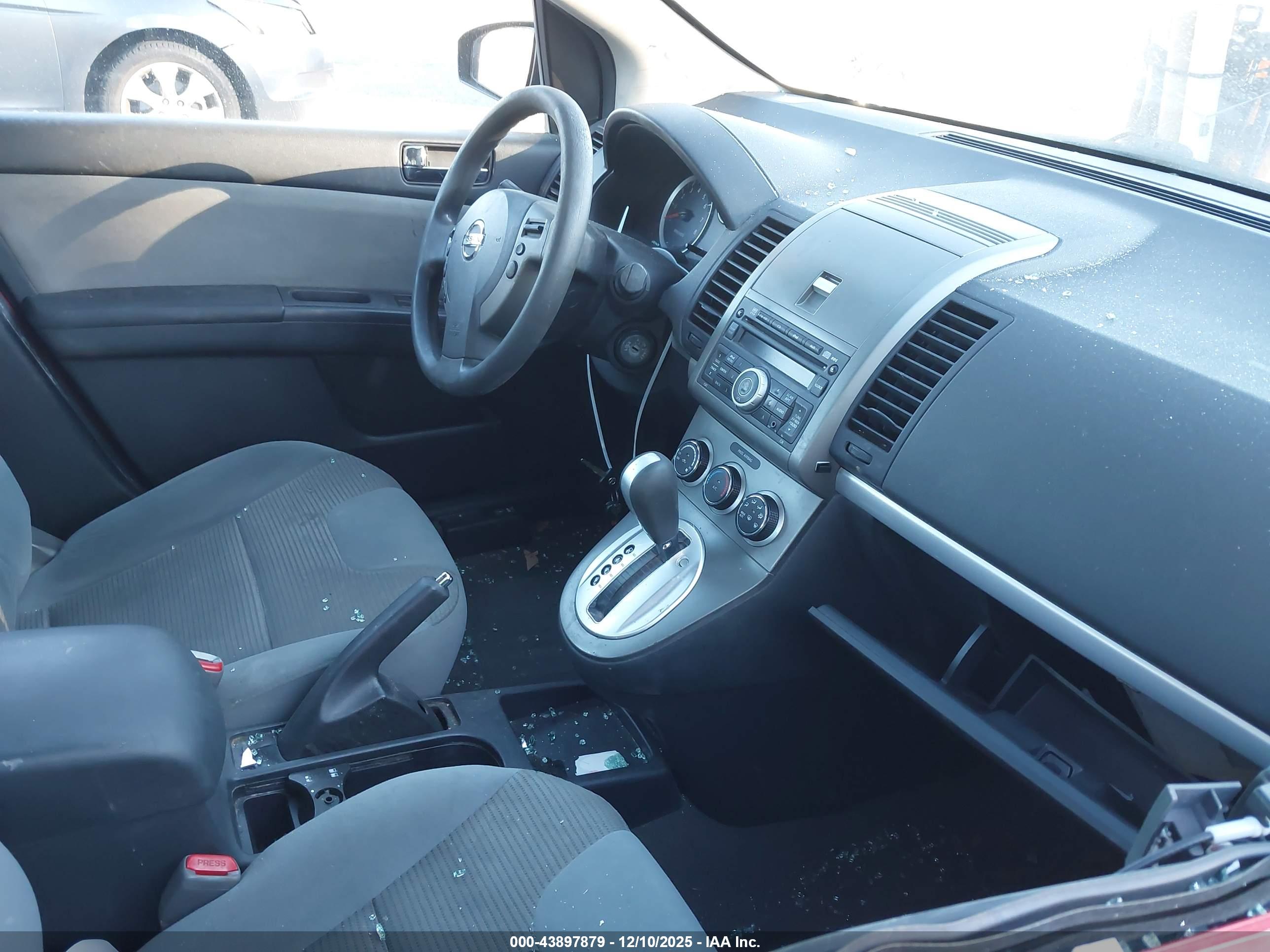 NISSAN SENTRA image 5