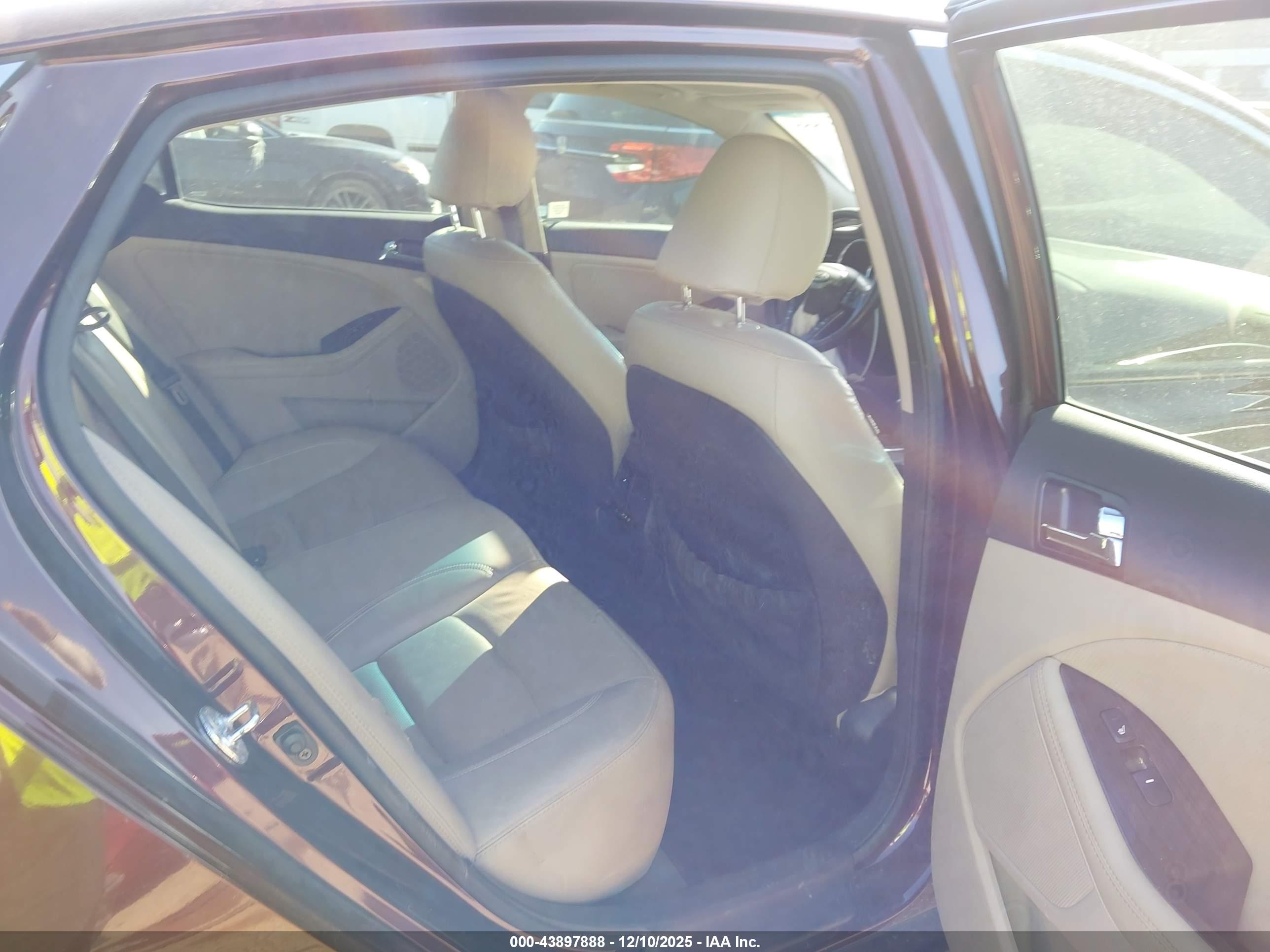 KIA OPTIMA image 8