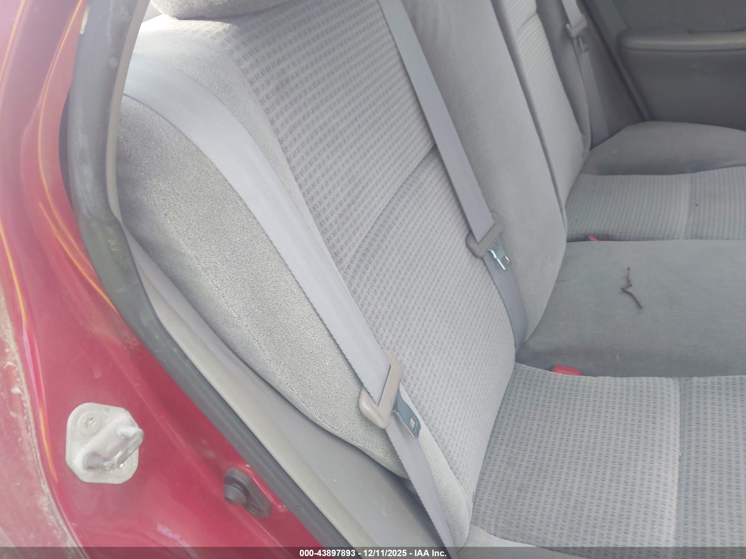 TOYOTA COROLLA image 8
