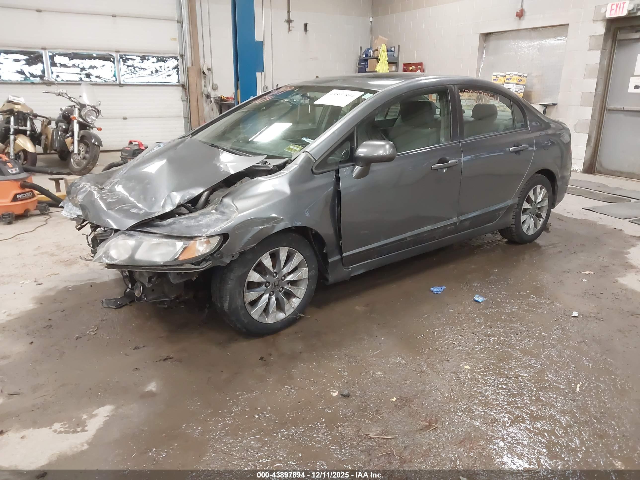 HONDA CIVIC image 2