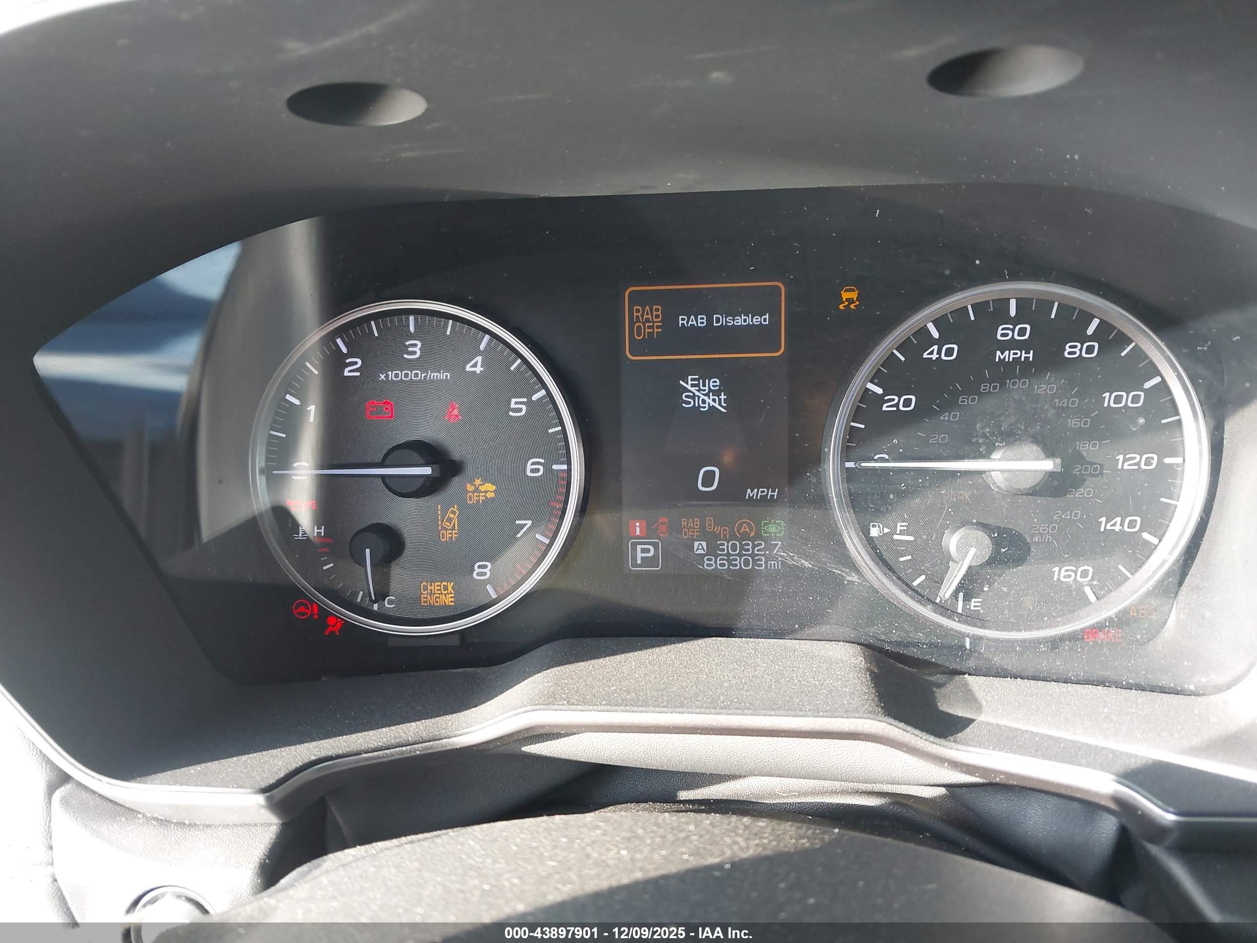 SUBARU LEGACY image 7