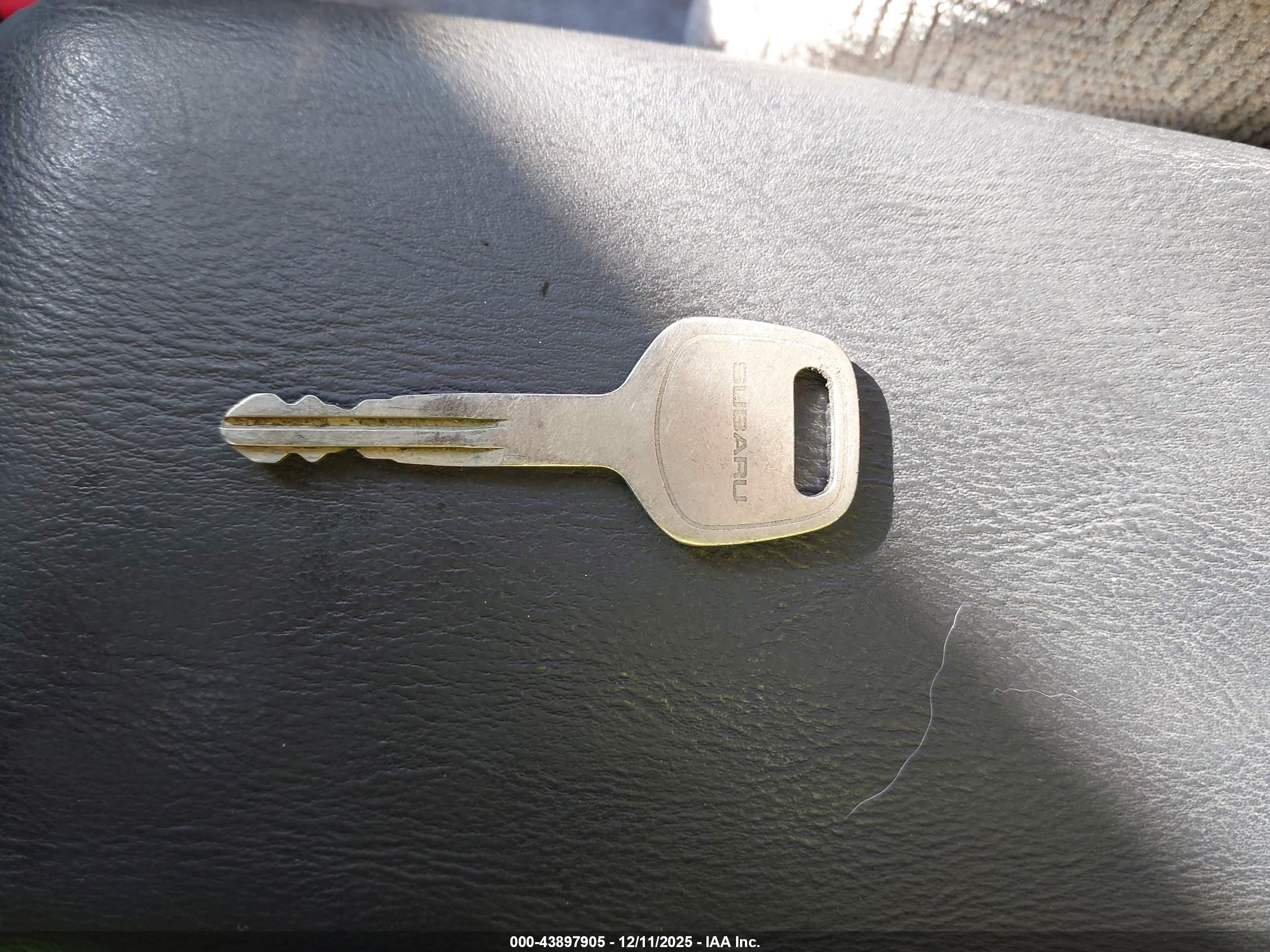 SUBARU LEGACY image 11