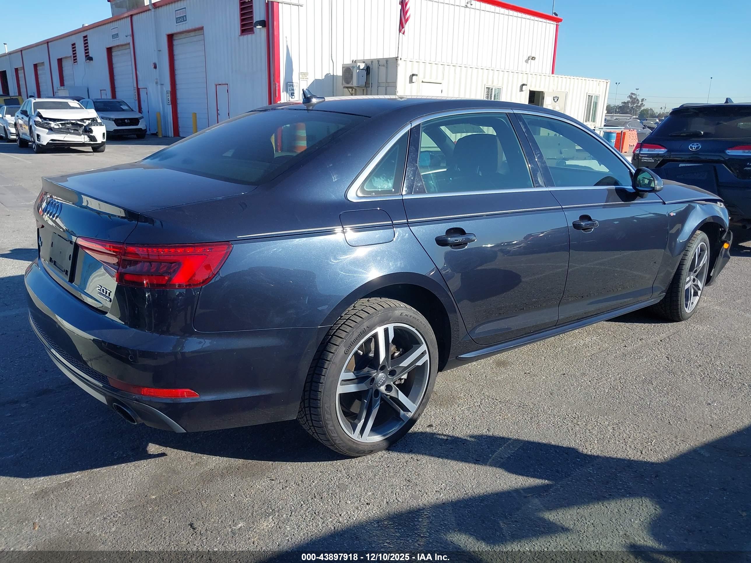 AUDI A4 image 4
