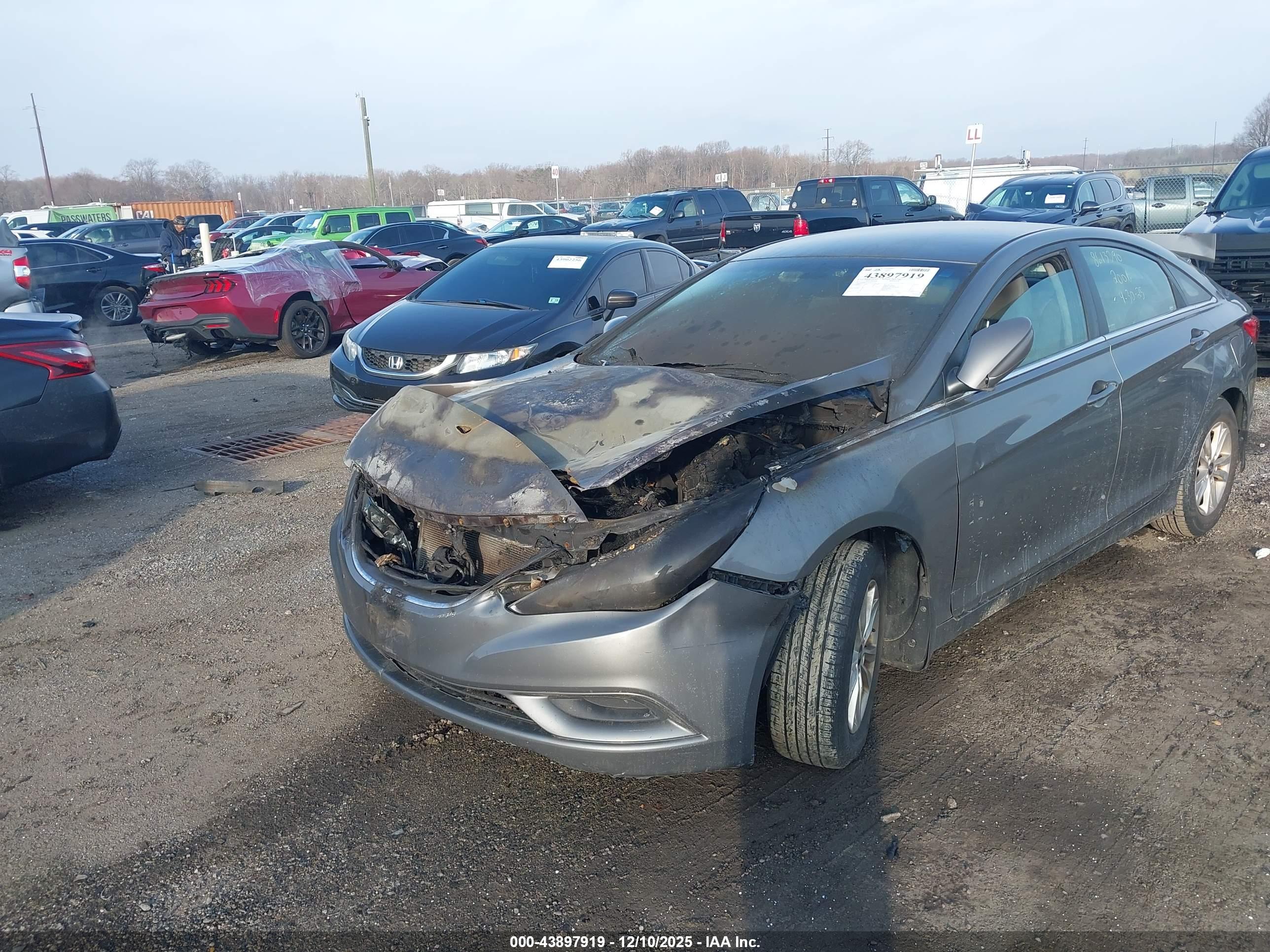 HYUNDAI SONATA image 6