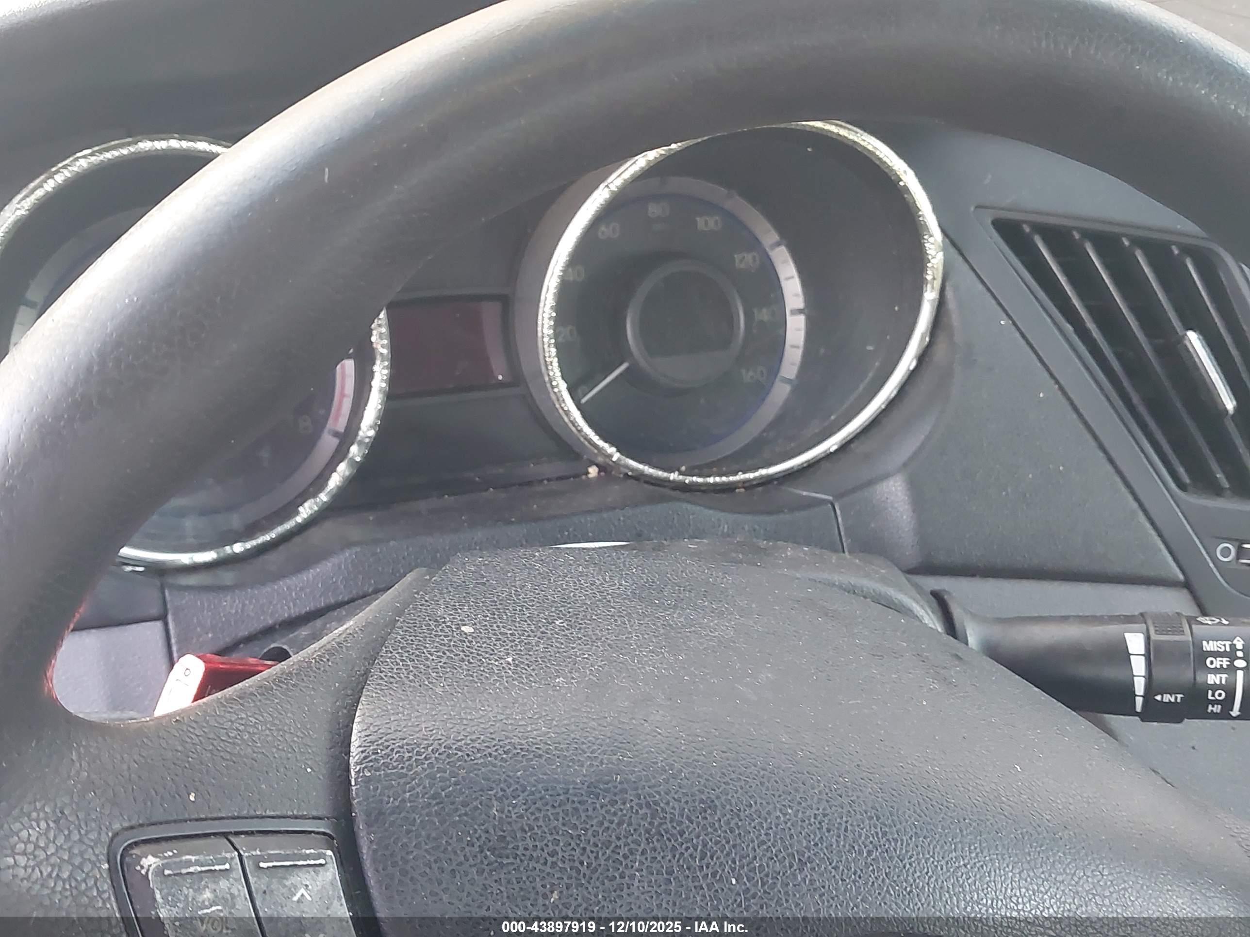 HYUNDAI SONATA image 7