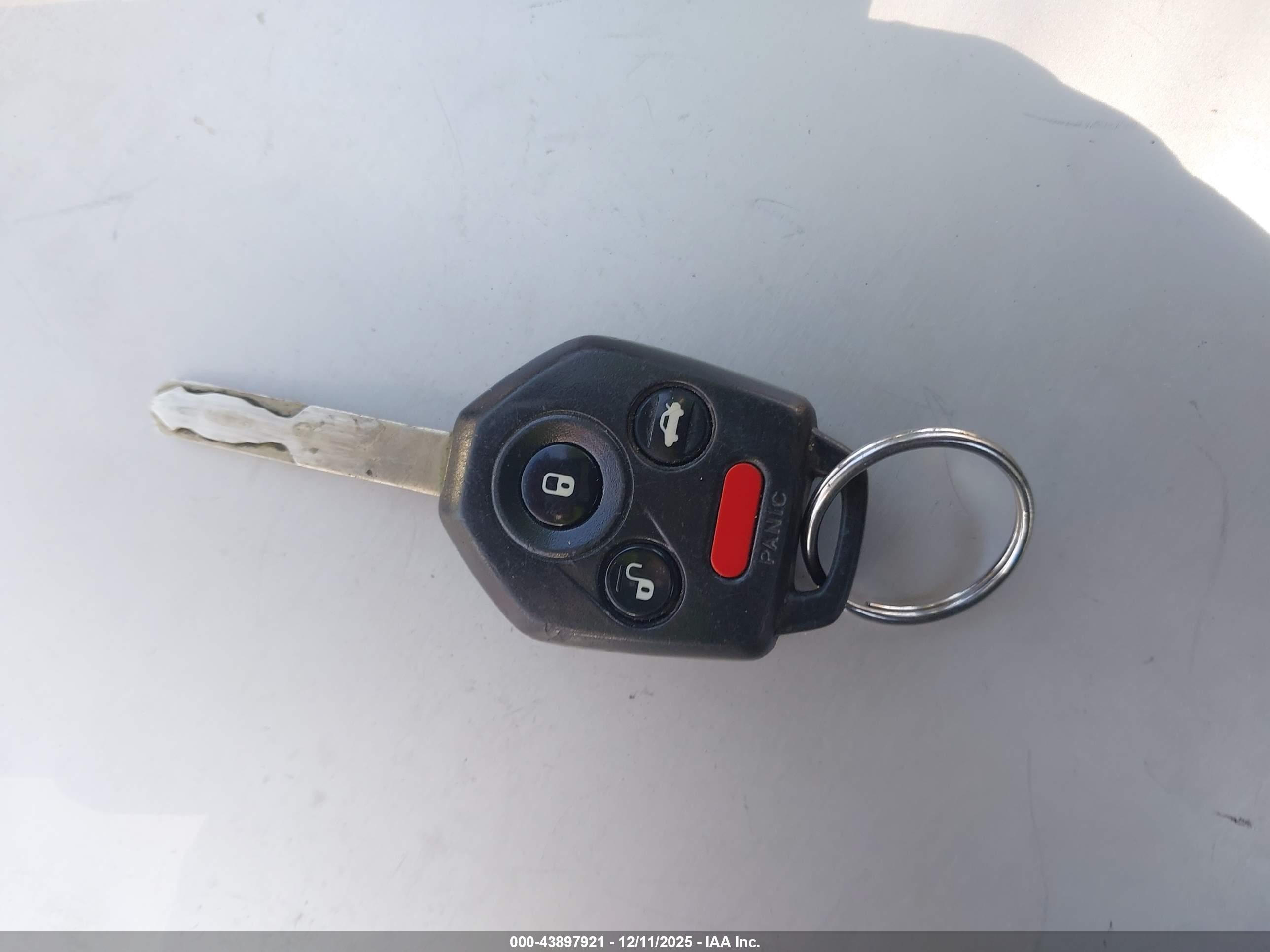 SUBARU OUTBACK image 11