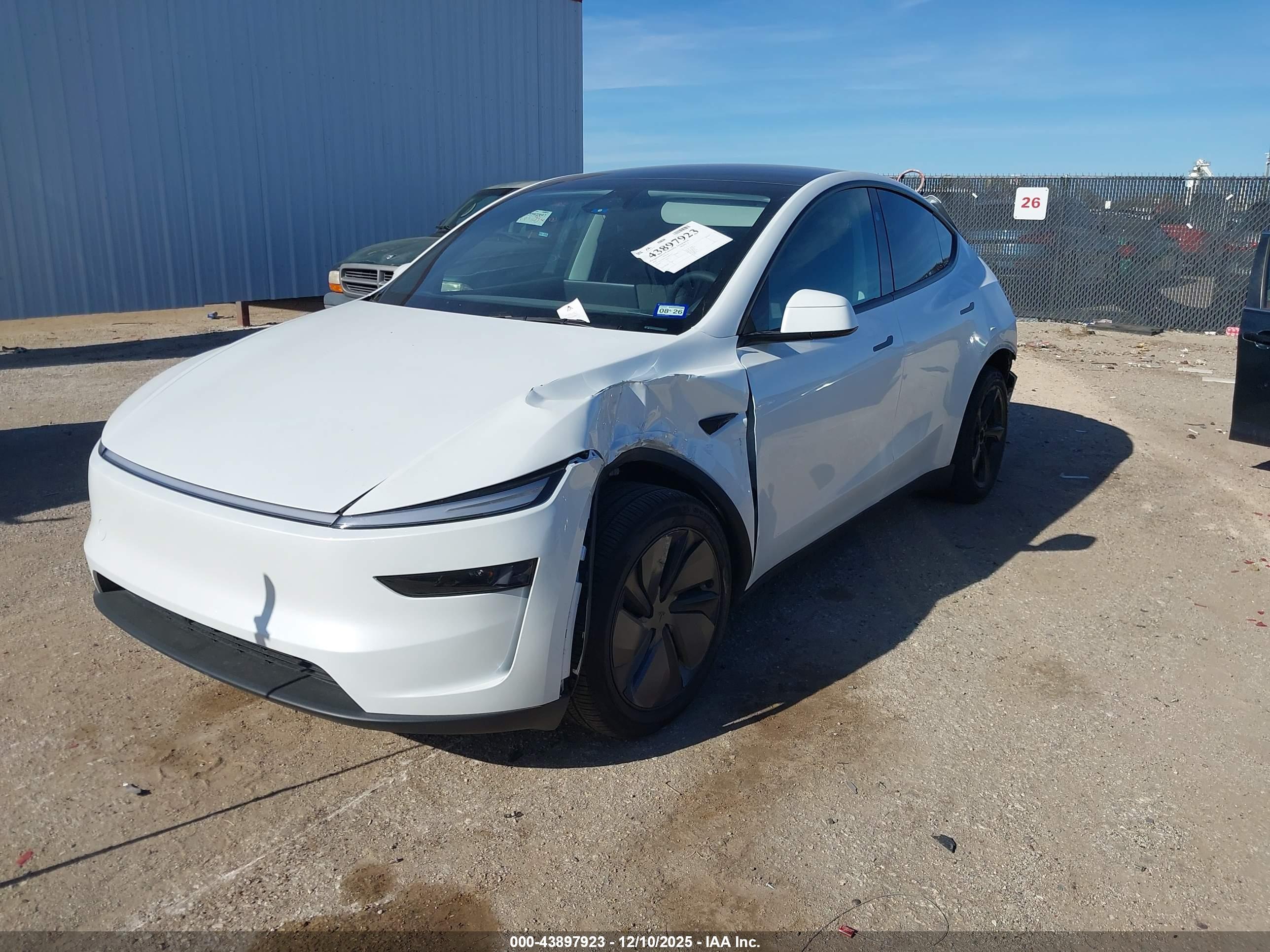 TESLA MODEL image 2