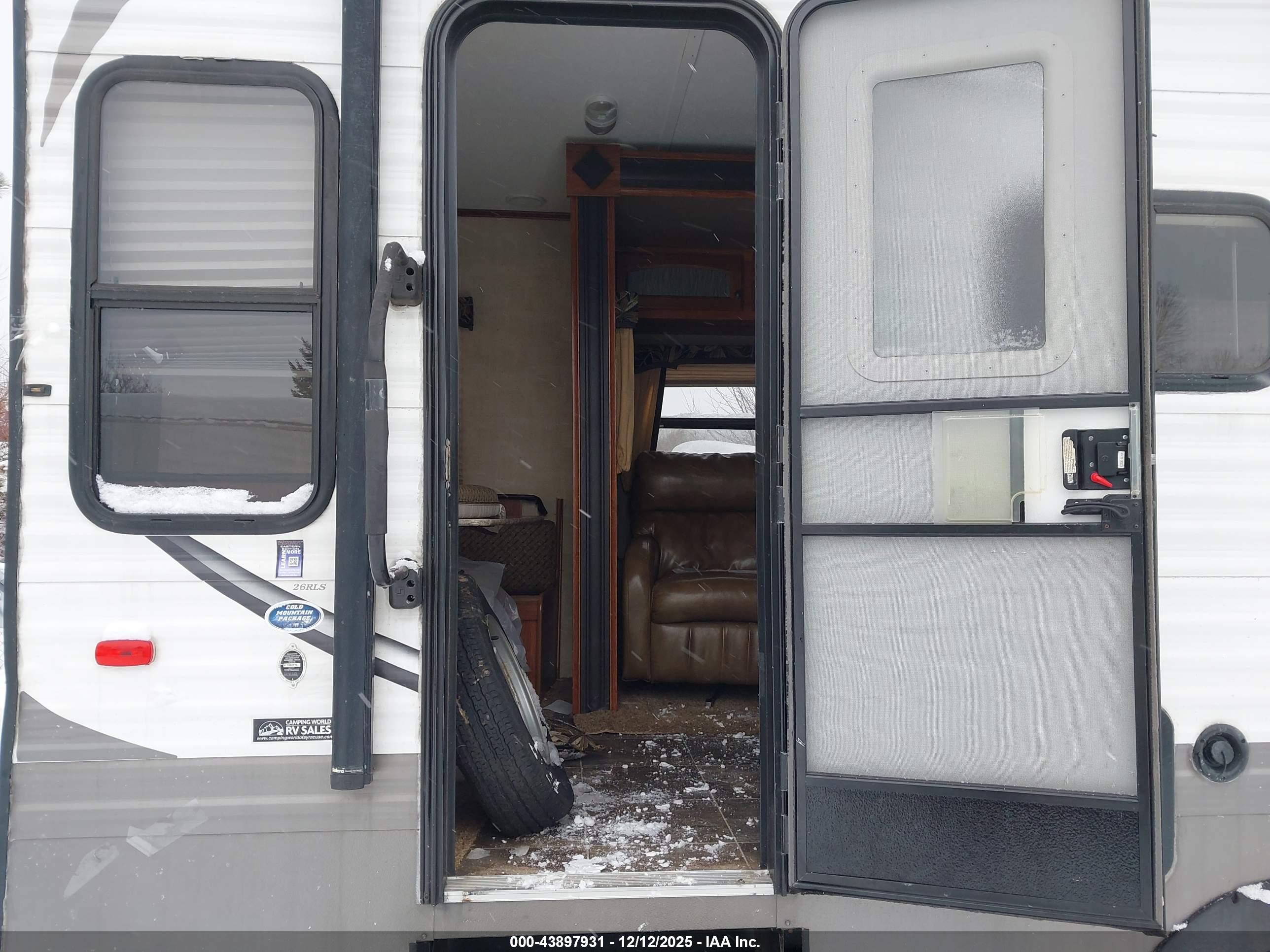 KEYSTONE RV image 5