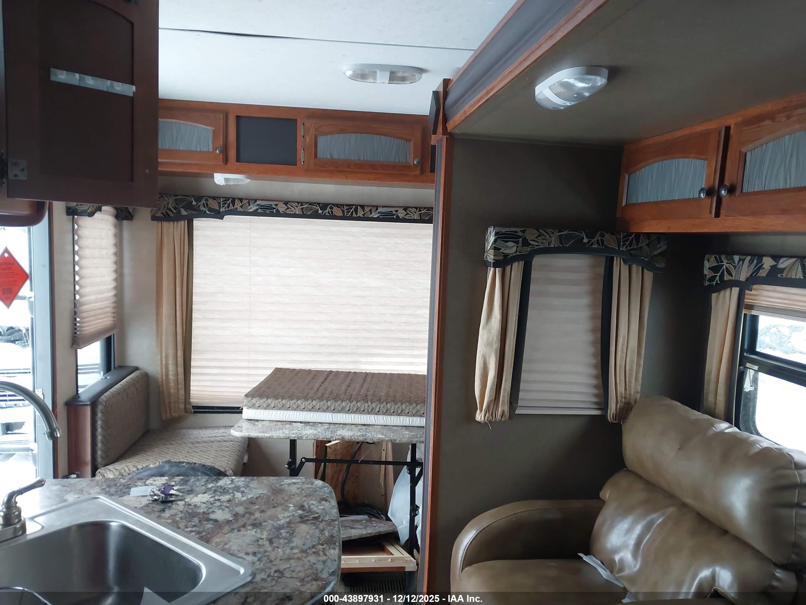 KEYSTONE RV image 8