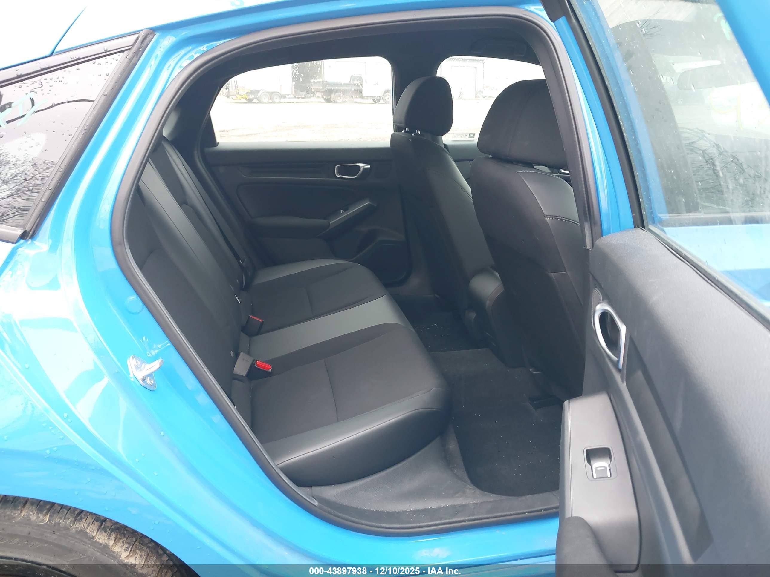 HONDA CIVIC image 8