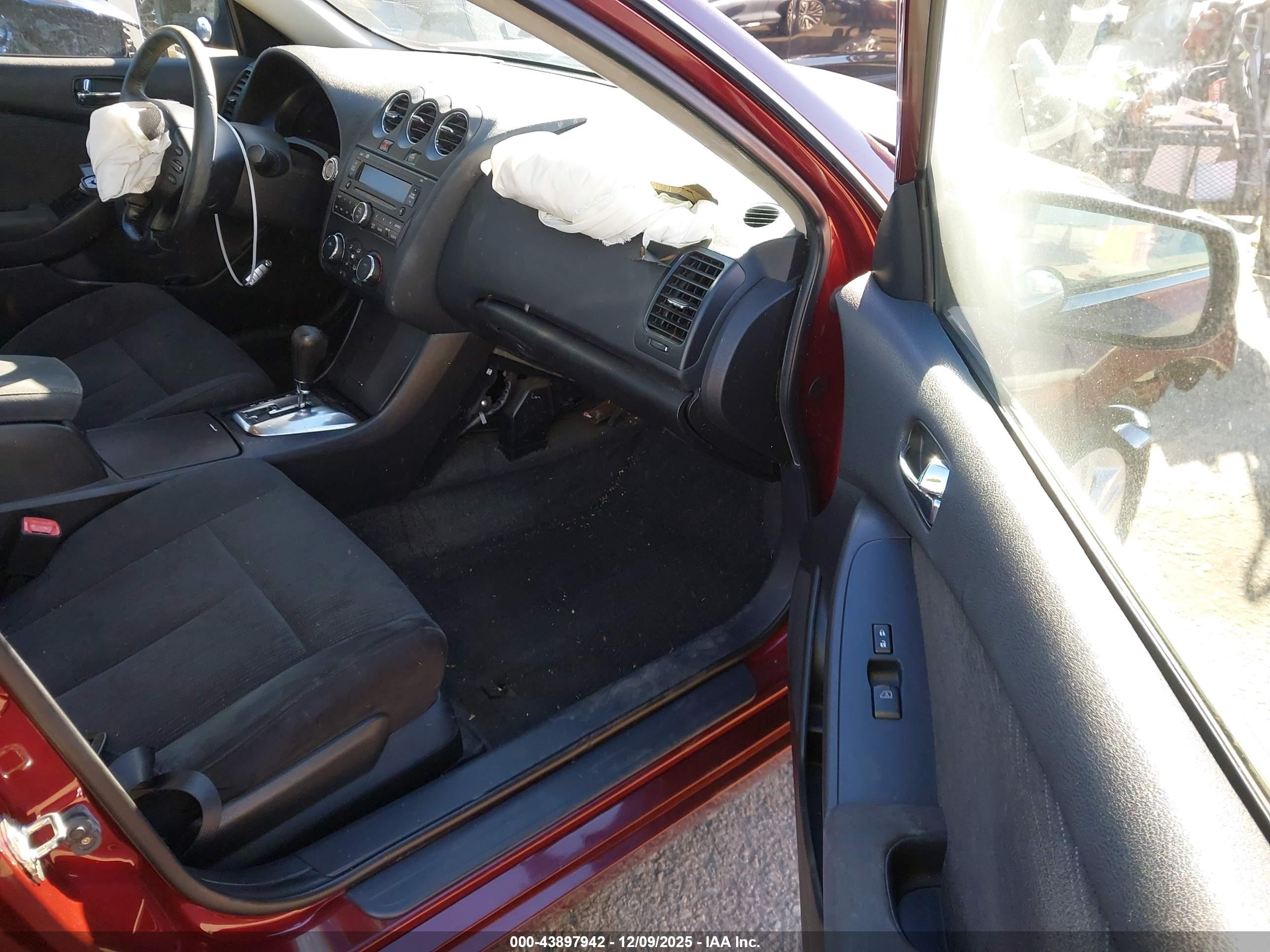 NISSAN ALTIMA image 5